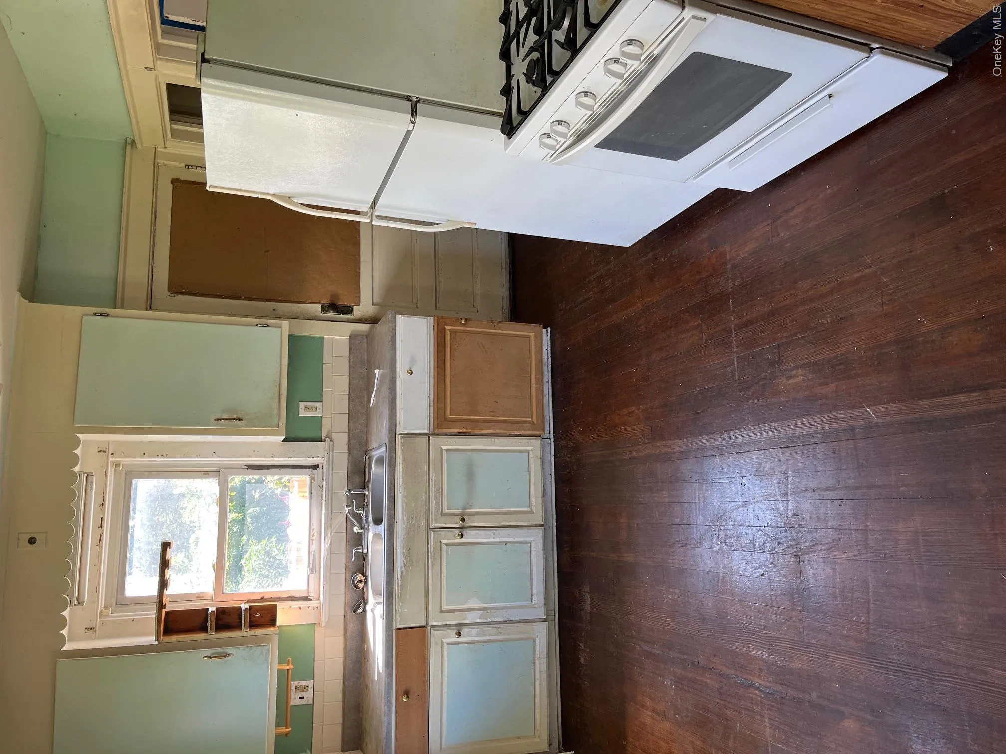 56 Grand Street, Kingston, NY, 3 Bedrooms Bedrooms, 6 Rooms Rooms,1 BathroomBathrooms,Residential,For Rent,Grand,0,1047280 56 Grand Street, Kingston, NY, 3 Bedrooms Bedrooms, 6 Rooms Rooms,1 BathroomBathrooms,Residential,For Rent,Grand,0,1047280