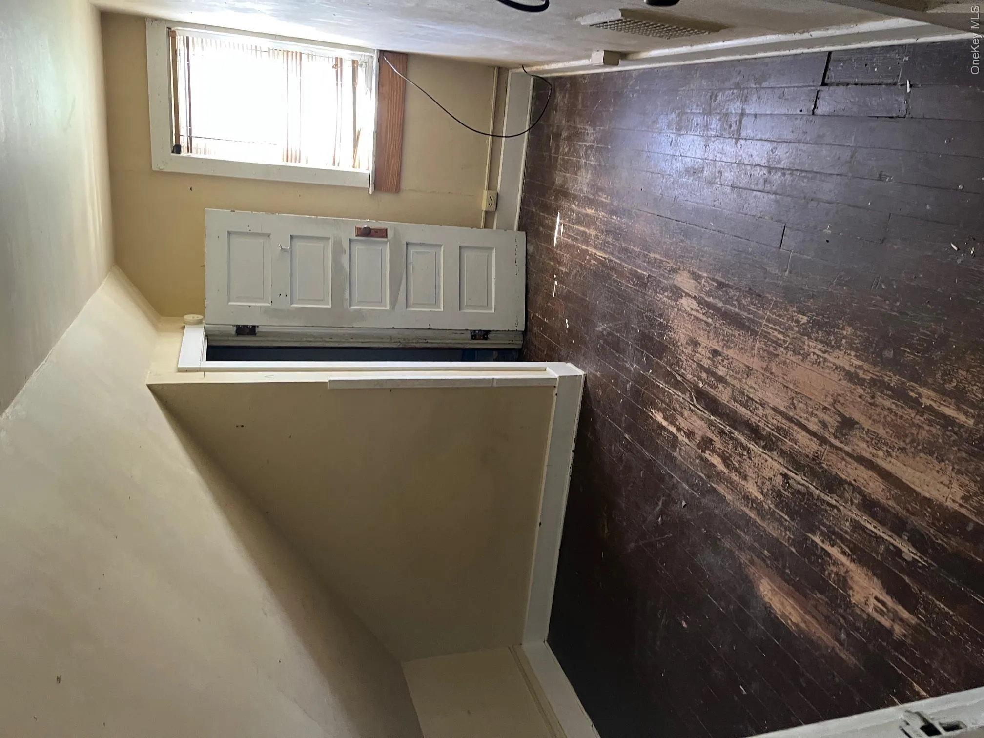56 Grand Street, Kingston, NY, 3 Bedrooms Bedrooms, 6 Rooms Rooms,1 BathroomBathrooms,Residential,For Rent,Grand,0,1047280 56 Grand Street, Kingston, NY, 3 Bedrooms Bedrooms, 6 Rooms Rooms,1 BathroomBathrooms,Residential,For Rent,Grand,0,1047280