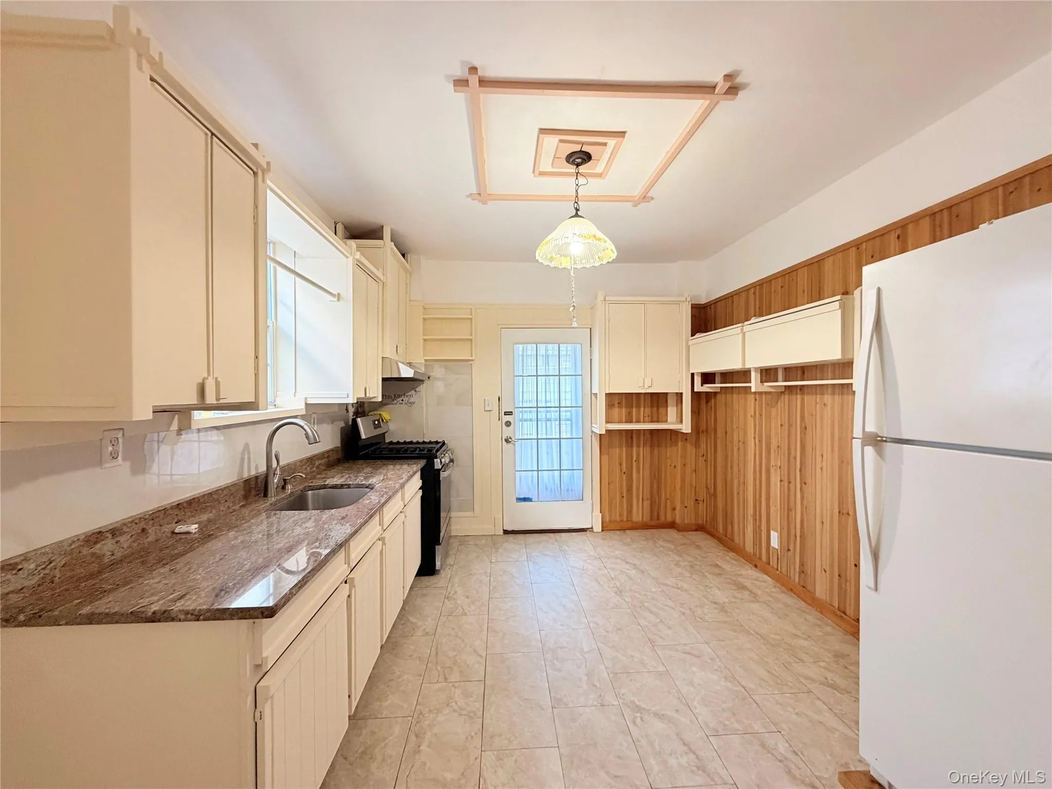 40 Academy Avenue, Middletown, NY, 2 Bedrooms Bedrooms, 7 Rooms Rooms,1 BathroomBathrooms,Residential,For Rent,Academy,0,1047286 40 Academy Avenue, Middletown, NY, 2 Bedrooms Bedrooms, 7 Rooms Rooms,1 BathroomBathrooms,Residential,For Rent,Academy,0,1047286