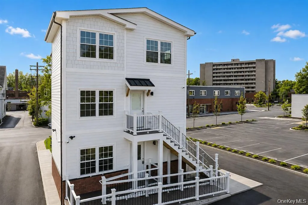 9 Lagrange Avenue, Poughkeepsie, NY, 2 Bedrooms Bedrooms, 3 Rooms Rooms,1 BathroomBathrooms,Residential Lease,For Rent,Lagrange,0,1047288 9 Lagrange Avenue, Poughkeepsie, NY, 2 Bedrooms Bedrooms, 3 Rooms Rooms,1 BathroomBathrooms,Residential Lease,For Rent,Lagrange,0,1047288