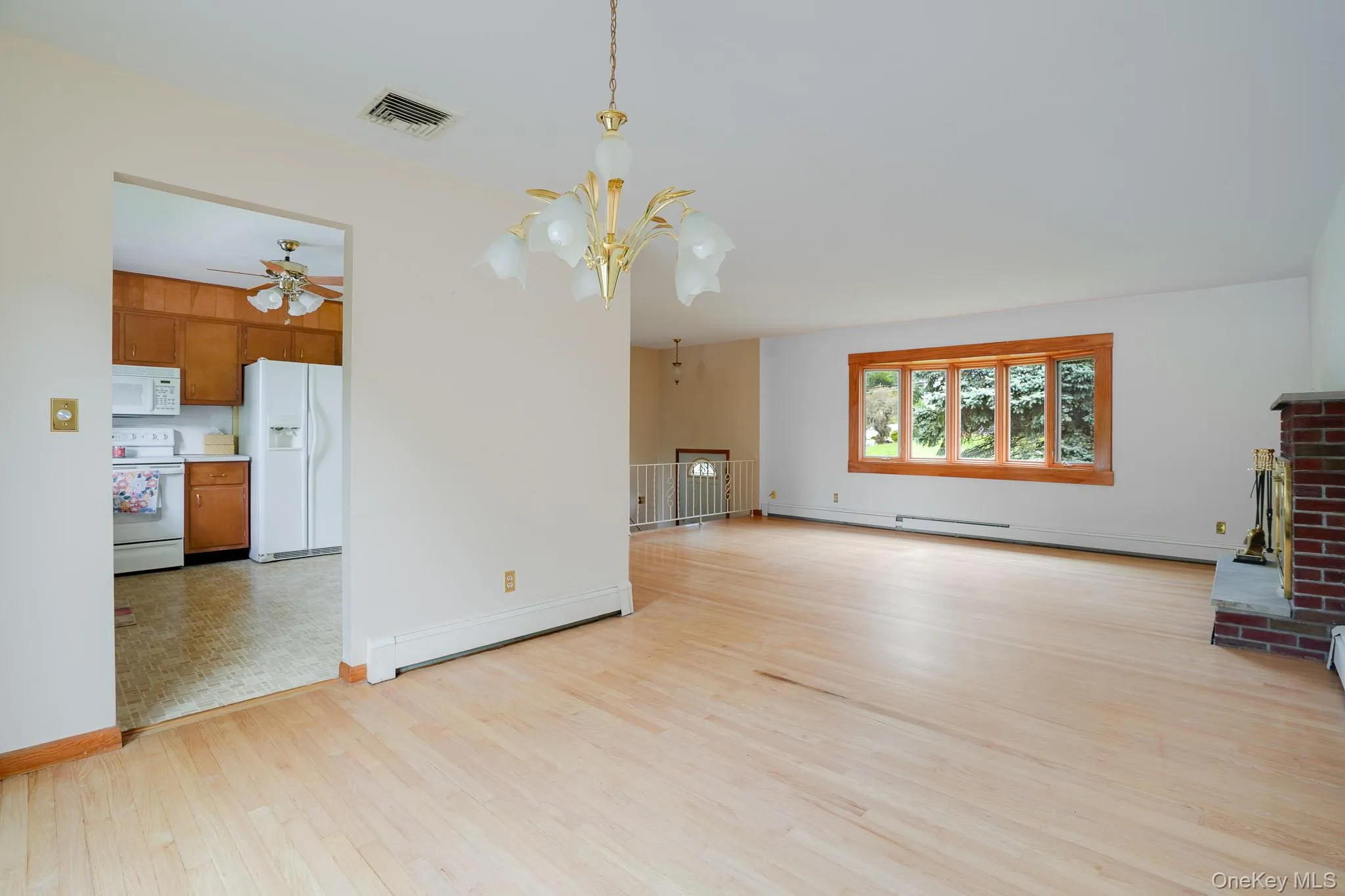 103 Edgehill Drive, Wappinger, NY, 3 Bedrooms Bedrooms, 9 Rooms Rooms,1 BathroomBathrooms,Residential,For Rent,Edgehill,0,1047290 103 Edgehill Drive, Wappinger, NY, 3 Bedrooms Bedrooms, 9 Rooms Rooms,1 BathroomBathrooms,Residential,For Rent,Edgehill,0,1047290