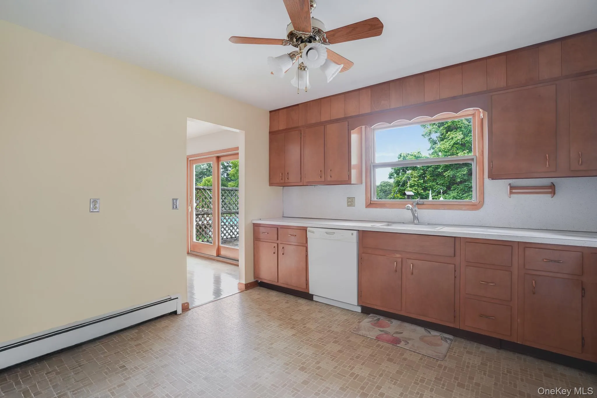 103 Edgehill Drive, Wappinger, NY, 3 Bedrooms Bedrooms, 9 Rooms Rooms,1 BathroomBathrooms,Residential,For Rent,Edgehill,0,1047290 103 Edgehill Drive, Wappinger, NY, 3 Bedrooms Bedrooms, 9 Rooms Rooms,1 BathroomBathrooms,Residential,For Rent,Edgehill,0,1047290