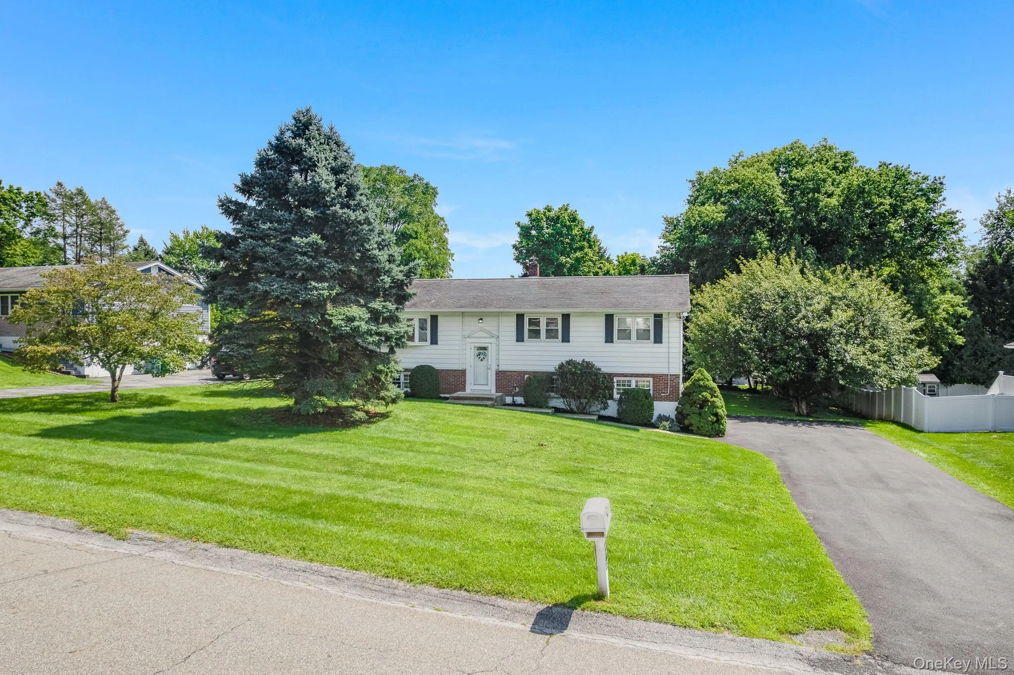 103 Edgehill Drive, Wappinger, NY, 3 Bedrooms Bedrooms, 9 Rooms Rooms,1 BathroomBathrooms,Residential,For Rent,Edgehill,0,1047290 103 Edgehill Drive, Wappinger, NY, 3 Bedrooms Bedrooms, 9 Rooms Rooms,1 BathroomBathrooms,Residential,For Rent,Edgehill,0,1047290