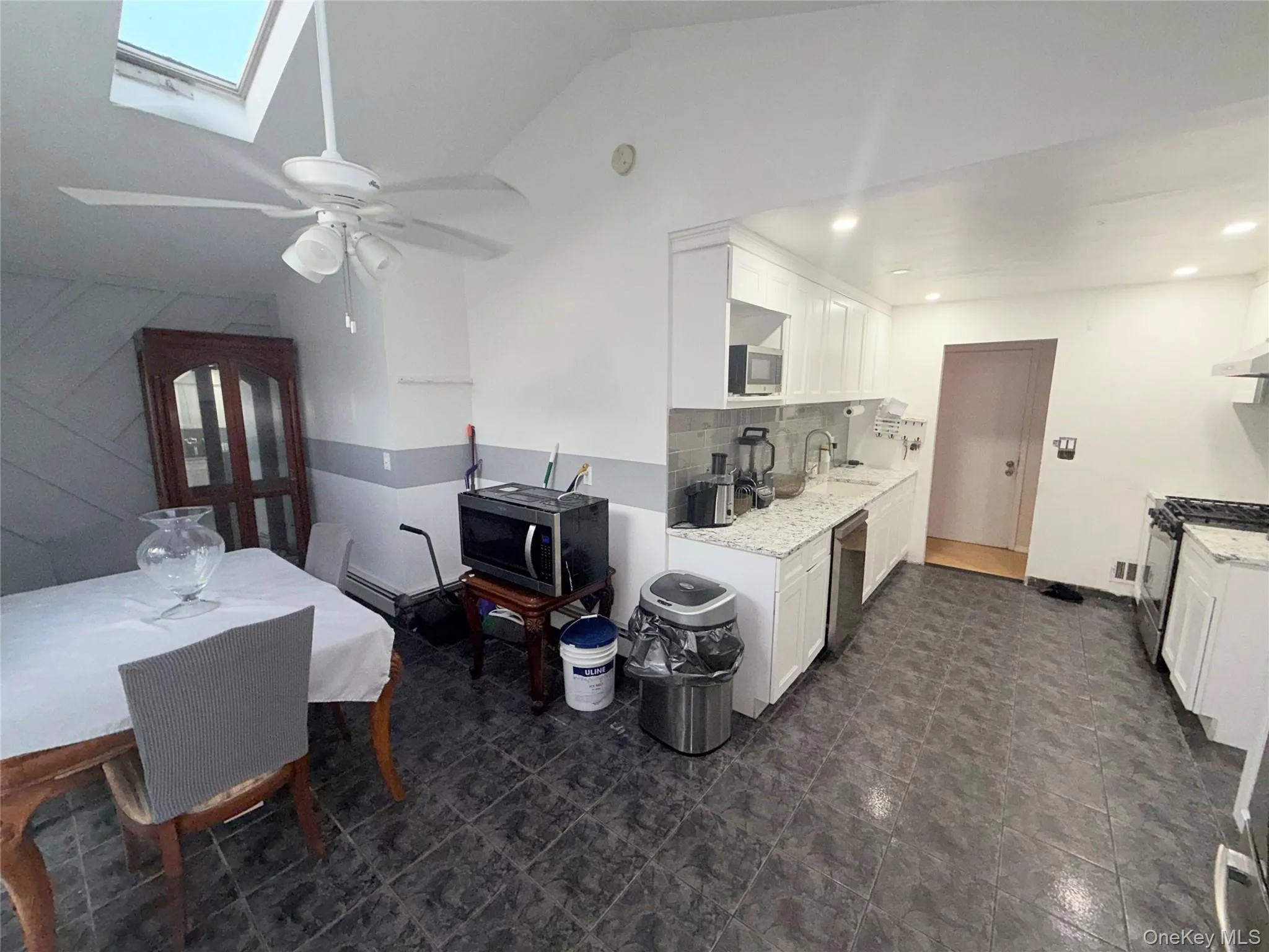 Kitchen and Dining Room Kitchen and Dining Room