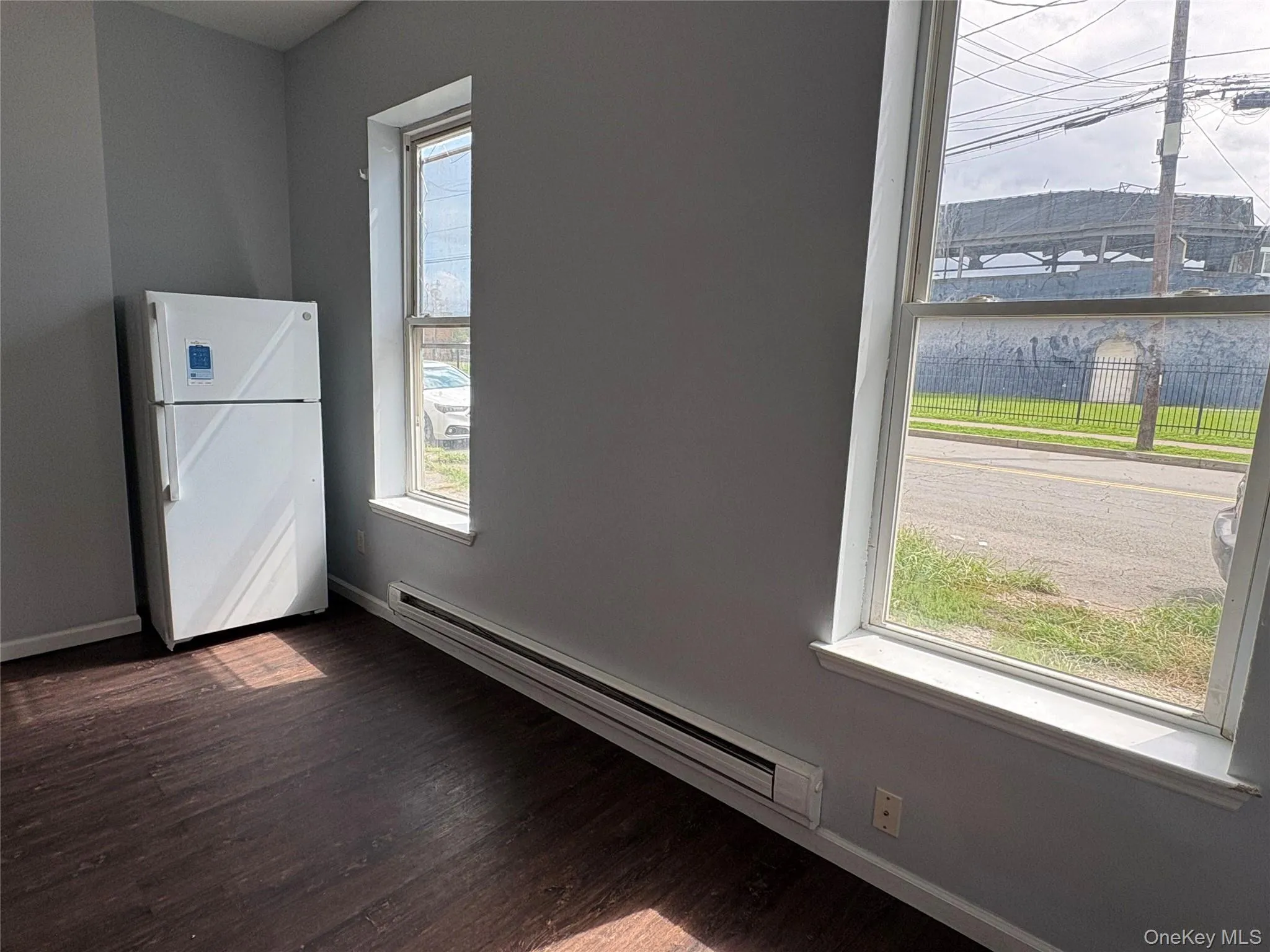 384 Washington Street, Newburgh (city), NY, 2 Bedrooms Bedrooms, 4 Rooms Rooms,1 BathroomBathrooms,Residential Lease,For Rent,Washington,0,1047293 384 Washington Street, Newburgh (city), NY, 2 Bedrooms Bedrooms, 4 Rooms Rooms,1 BathroomBathrooms,Residential Lease,For Rent,Washington,0,1047293