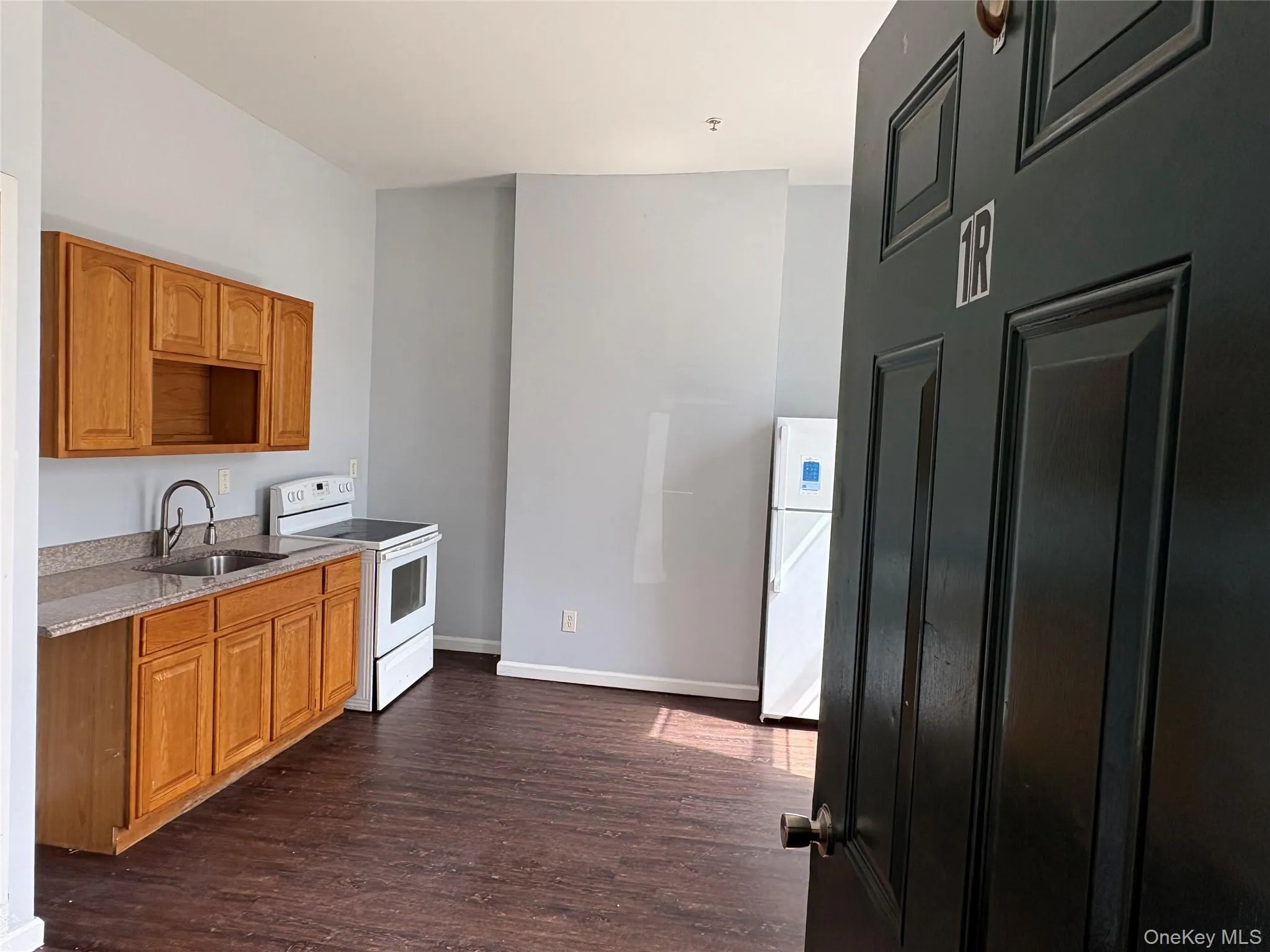 384 Washington Street, Newburgh (city), NY, 2 Bedrooms Bedrooms, 4 Rooms Rooms,1 BathroomBathrooms,Residential Lease,For Rent,Washington,0,1047293 384 Washington Street, Newburgh (city), NY, 2 Bedrooms Bedrooms, 4 Rooms Rooms,1 BathroomBathrooms,Residential Lease,For Rent,Washington,0,1047293