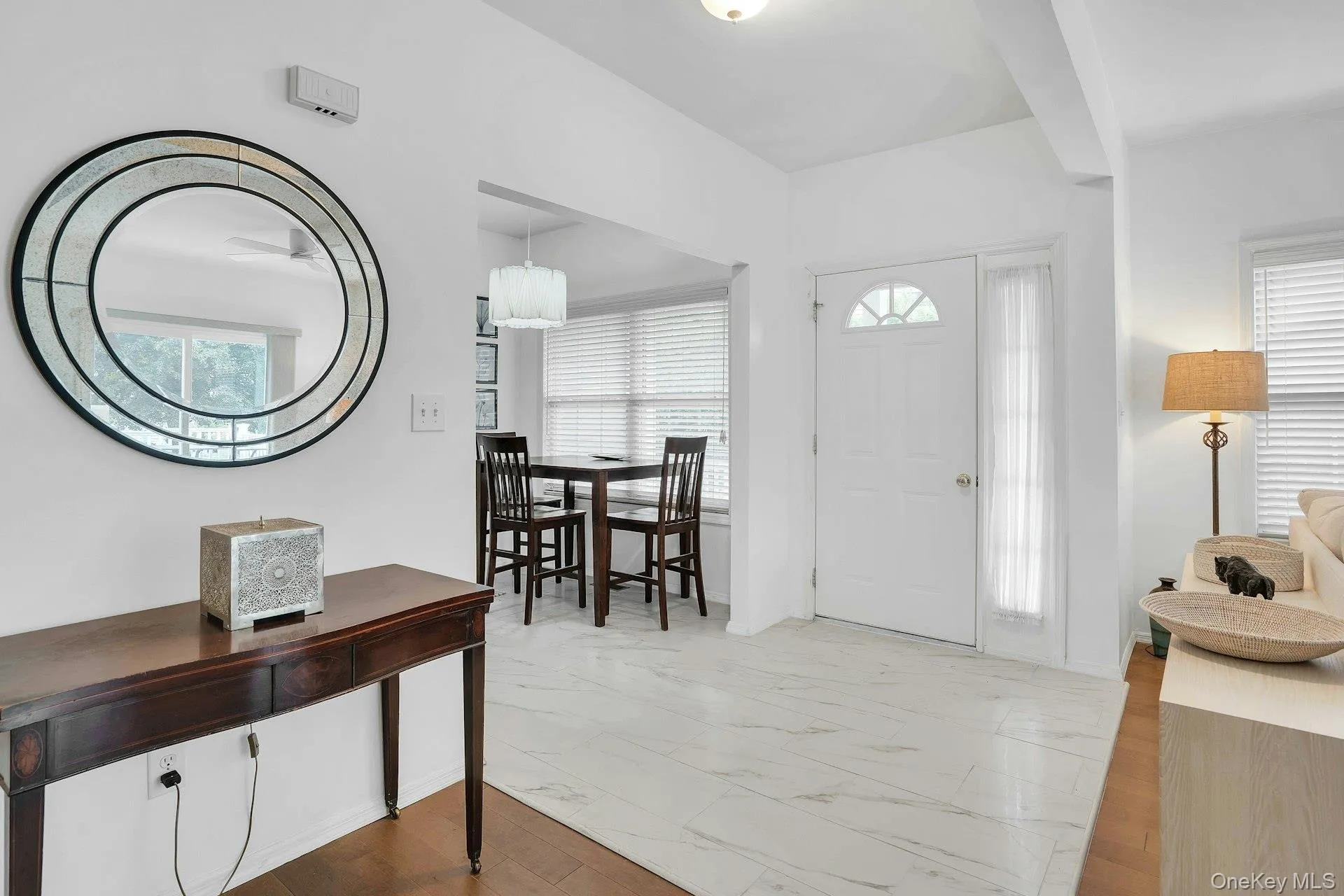 107 Deer Valley Drive, Smithtown, NY, 2 Bedrooms Bedrooms, 5 Rooms Rooms,2 BathroomsBathrooms,Residential,For Rent,Deer Valley,0,1047297 107 Deer Valley Drive, Smithtown, NY, 2 Bedrooms Bedrooms, 5 Rooms Rooms,2 BathroomsBathrooms,Residential,For Rent,Deer Valley,0,1047297