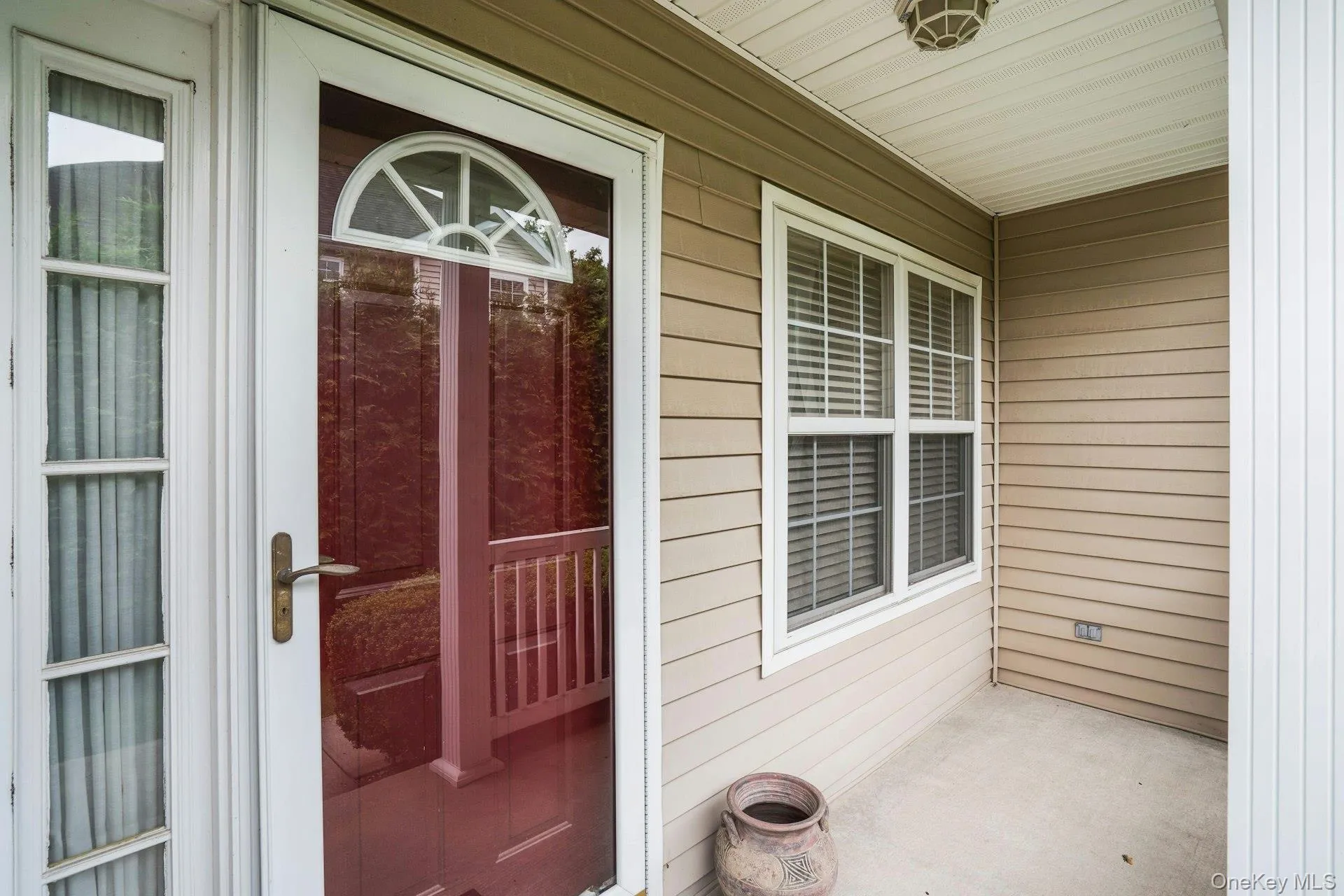 107 Deer Valley Drive, Smithtown, NY, 2 Bedrooms Bedrooms, 5 Rooms Rooms,2 BathroomsBathrooms,Residential,For Rent,Deer Valley,0,1047297 107 Deer Valley Drive, Smithtown, NY, 2 Bedrooms Bedrooms, 5 Rooms Rooms,2 BathroomsBathrooms,Residential,For Rent,Deer Valley,0,1047297