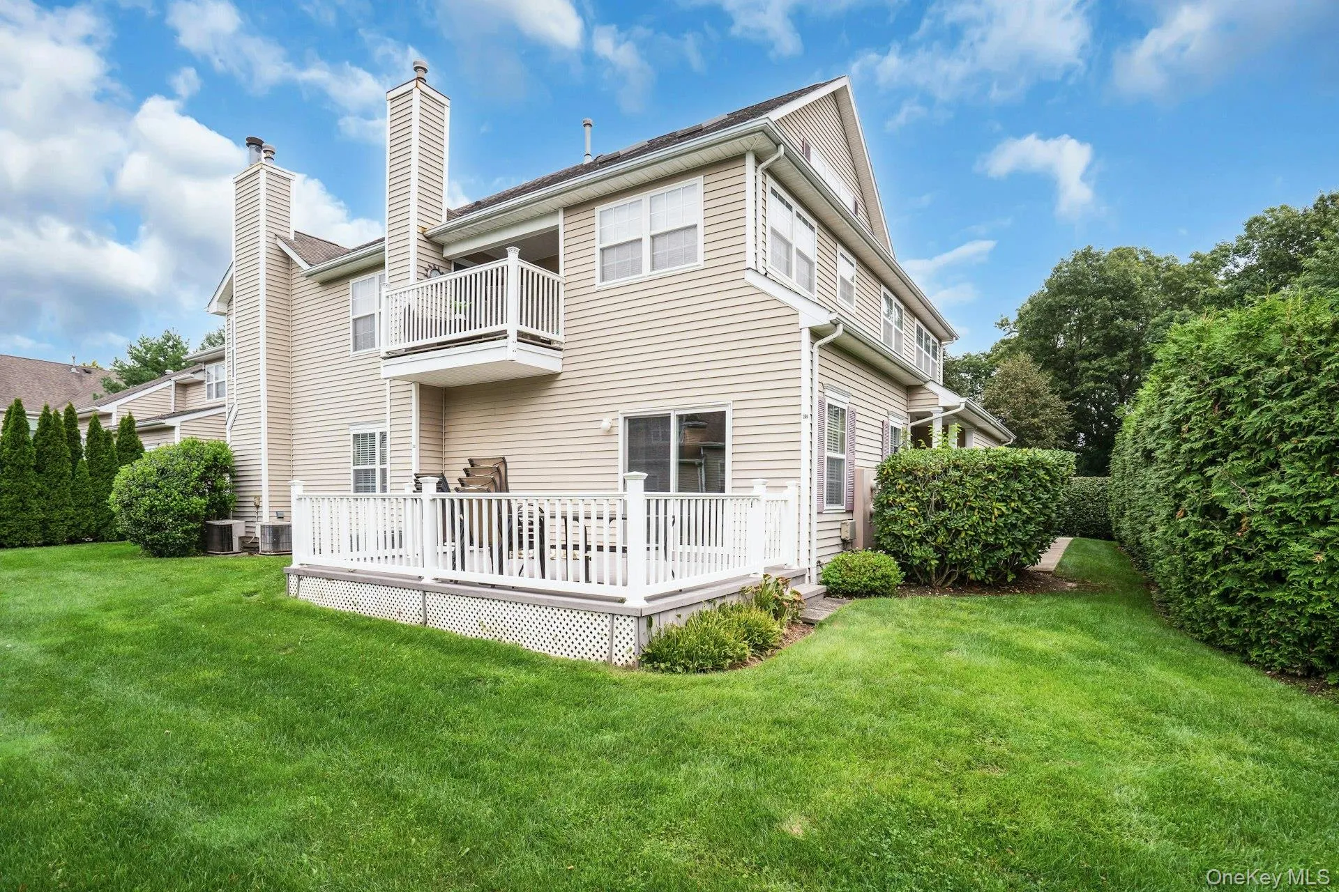 107 Deer Valley Drive, Smithtown, NY, 2 Bedrooms Bedrooms, 5 Rooms Rooms,2 BathroomsBathrooms,Residential,For Rent,Deer Valley,0,1047297 107 Deer Valley Drive, Smithtown, NY, 2 Bedrooms Bedrooms, 5 Rooms Rooms,2 BathroomsBathrooms,Residential,For Rent,Deer Valley,0,1047297