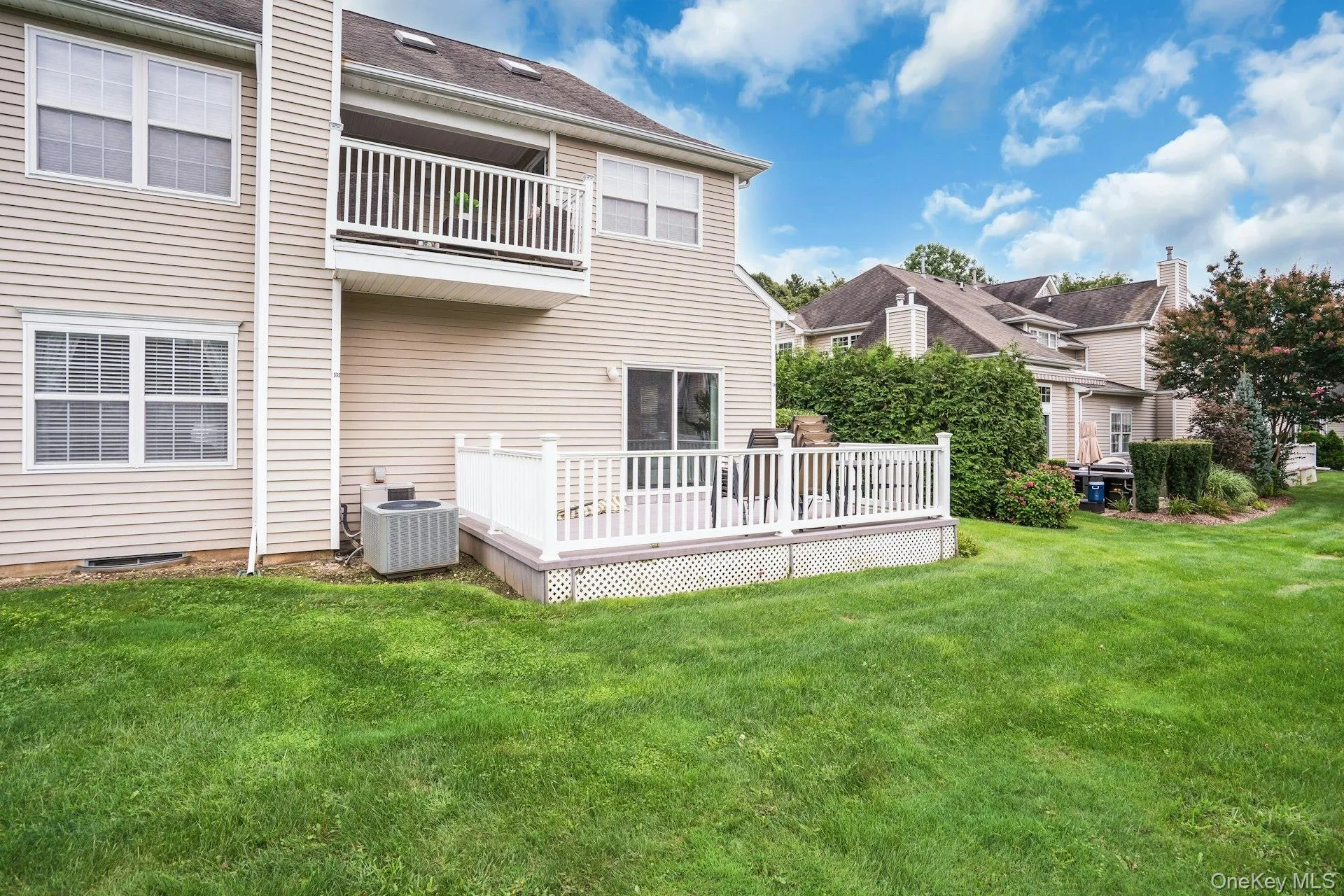 107 Deer Valley Drive, Smithtown, NY, 2 Bedrooms Bedrooms, 5 Rooms Rooms,2 BathroomsBathrooms,Residential,For Rent,Deer Valley,0,1047297 107 Deer Valley Drive, Smithtown, NY, 2 Bedrooms Bedrooms, 5 Rooms Rooms,2 BathroomsBathrooms,Residential,For Rent,Deer Valley,0,1047297