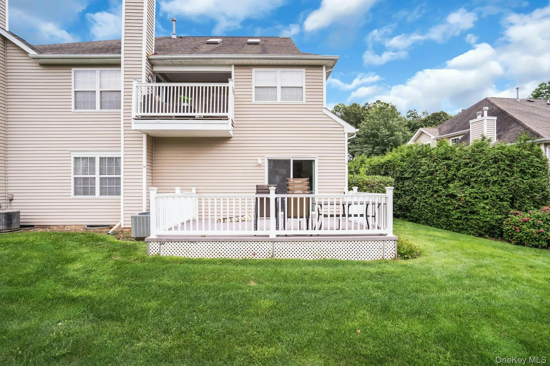 107 Deer Valley Drive, Smithtown, NY, 2 Bedrooms Bedrooms, 5 Rooms Rooms,2 BathroomsBathrooms,Residential,For Rent,Deer Valley,0,1047297 107 Deer Valley Drive, Smithtown, NY, 2 Bedrooms Bedrooms, 5 Rooms Rooms,2 BathroomsBathrooms,Residential,For Rent,Deer Valley,0,1047297