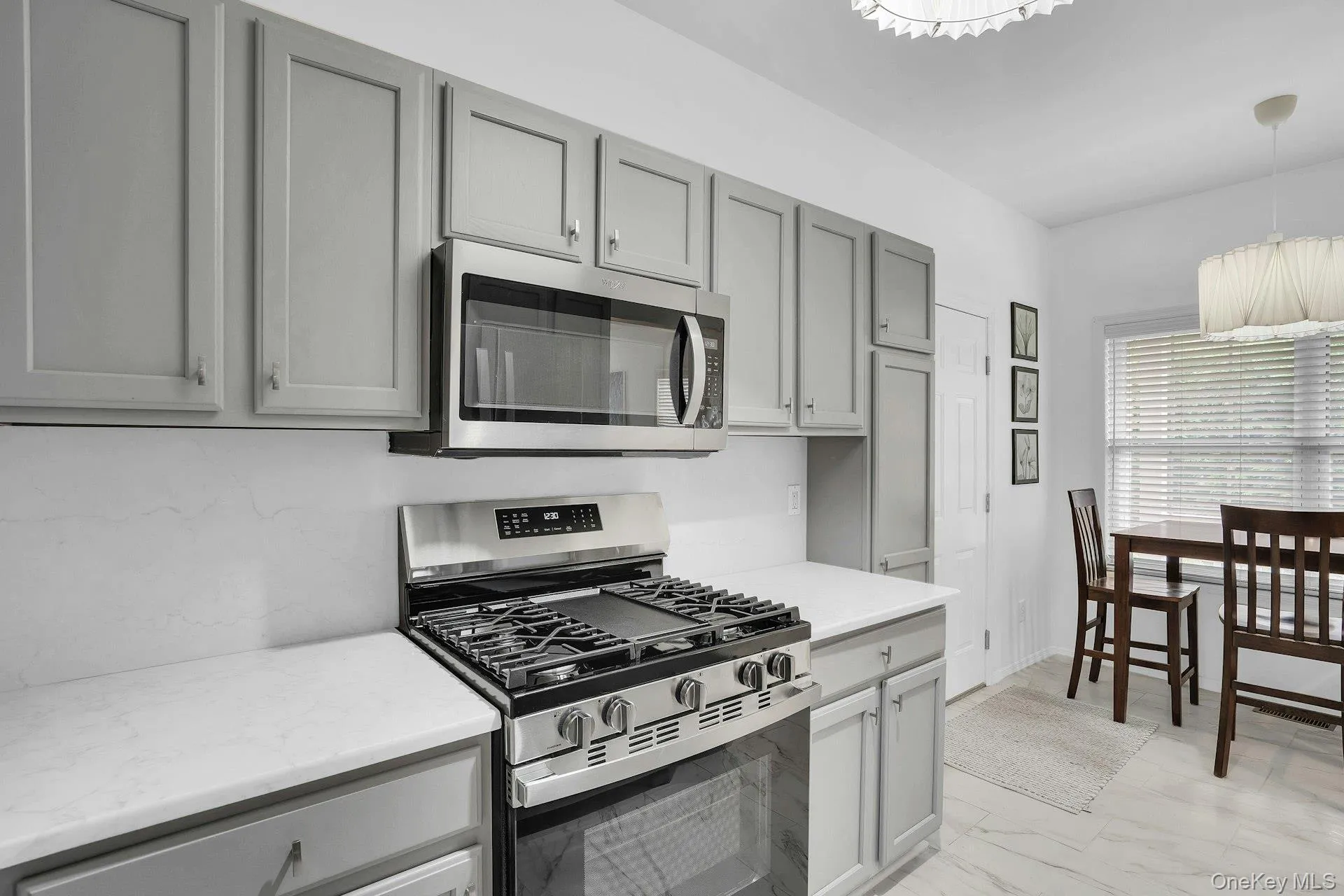 107 Deer Valley Drive, Smithtown, NY, 2 Bedrooms Bedrooms, 5 Rooms Rooms,2 BathroomsBathrooms,Residential,For Rent,Deer Valley,0,1047297 107 Deer Valley Drive, Smithtown, NY, 2 Bedrooms Bedrooms, 5 Rooms Rooms,2 BathroomsBathrooms,Residential,For Rent,Deer Valley,0,1047297