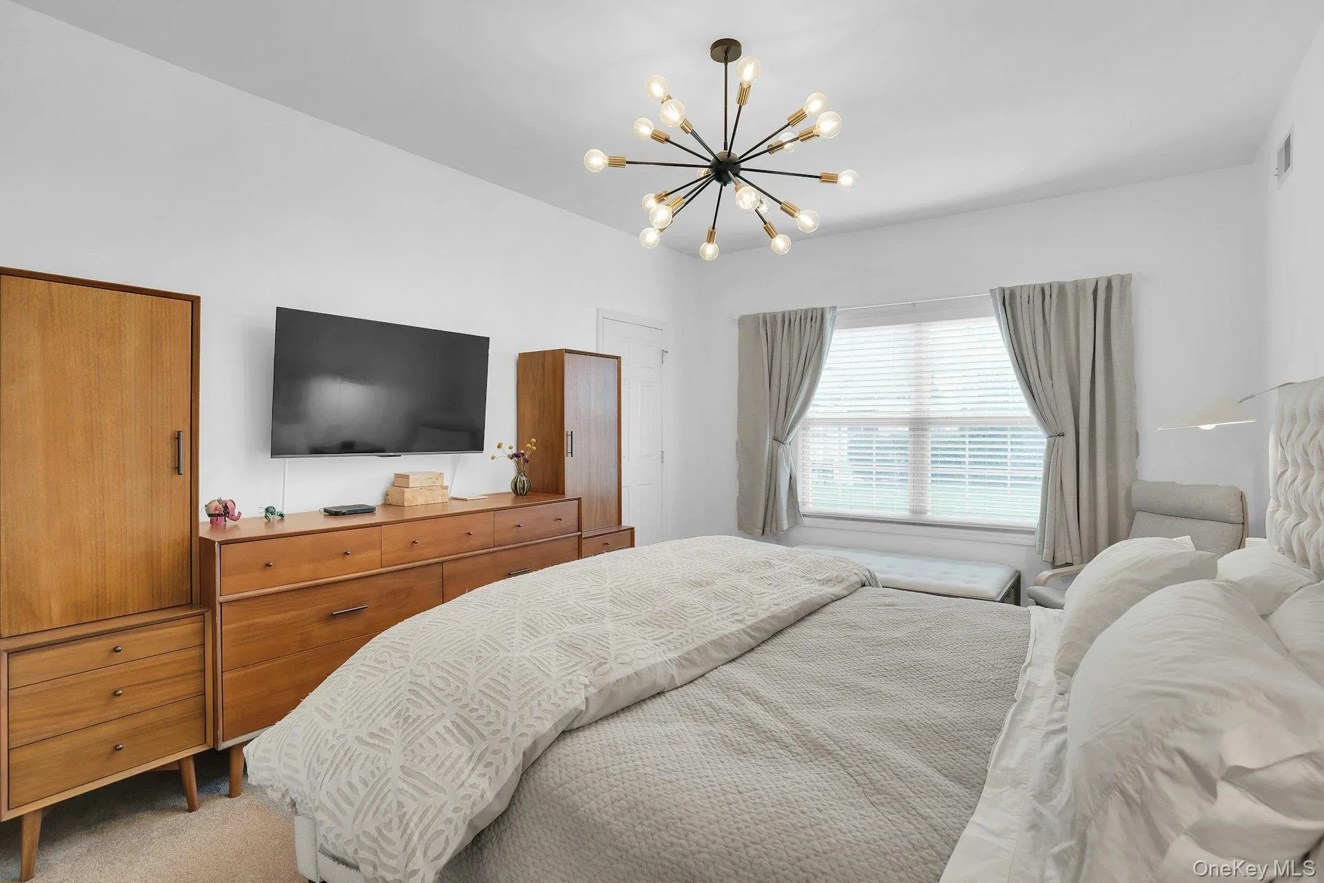 107 Deer Valley Drive, Smithtown, NY, 2 Bedrooms Bedrooms, 5 Rooms Rooms,2 BathroomsBathrooms,Residential,For Rent,Deer Valley,0,1047297 107 Deer Valley Drive, Smithtown, NY, 2 Bedrooms Bedrooms, 5 Rooms Rooms,2 BathroomsBathrooms,Residential,For Rent,Deer Valley,0,1047297
