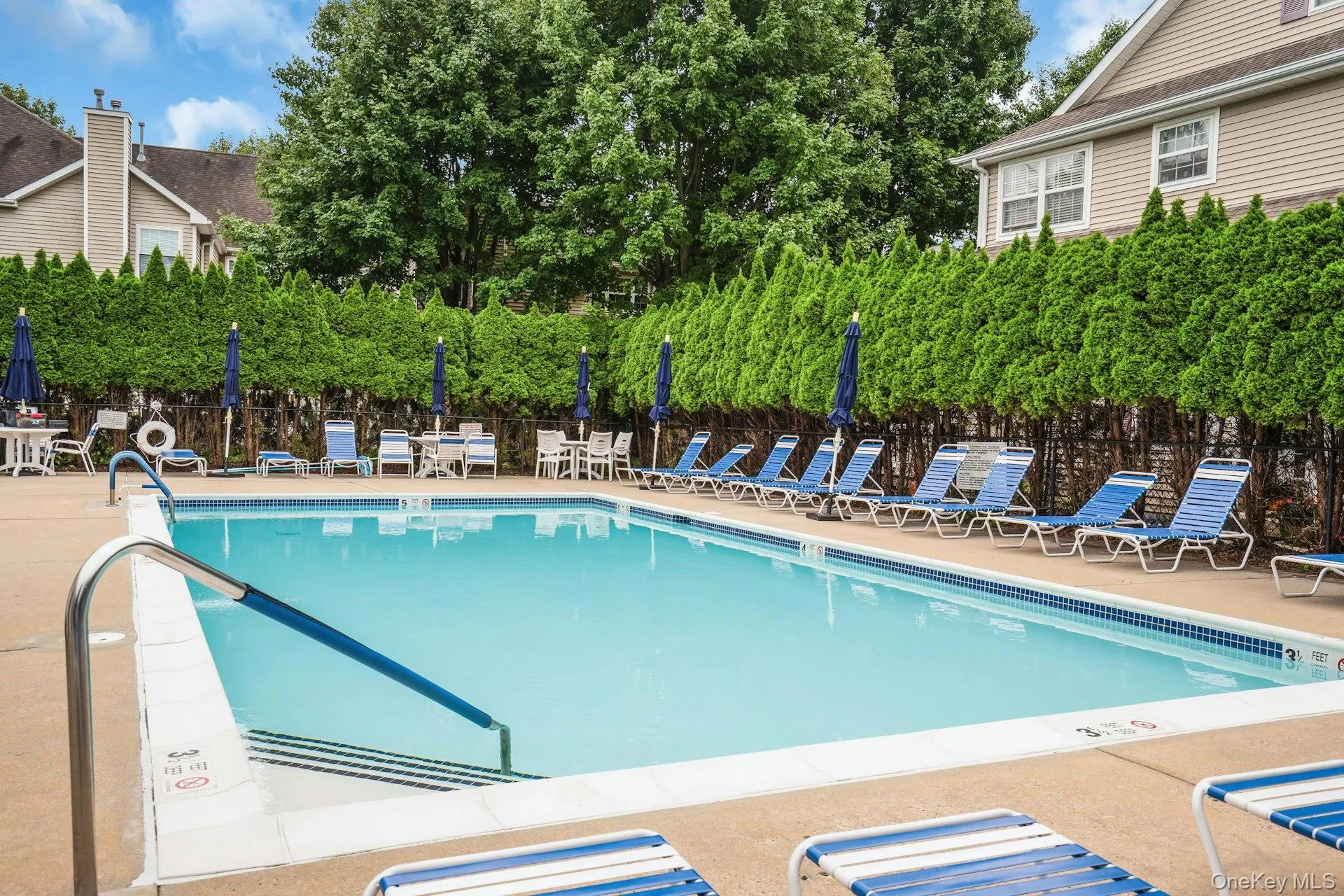 107 Deer Valley Drive, Smithtown, NY, 2 Bedrooms Bedrooms, 5 Rooms Rooms,2 BathroomsBathrooms,Residential,For Rent,Deer Valley,0,1047297 107 Deer Valley Drive, Smithtown, NY, 2 Bedrooms Bedrooms, 5 Rooms Rooms,2 BathroomsBathrooms,Residential,For Rent,Deer Valley,0,1047297
