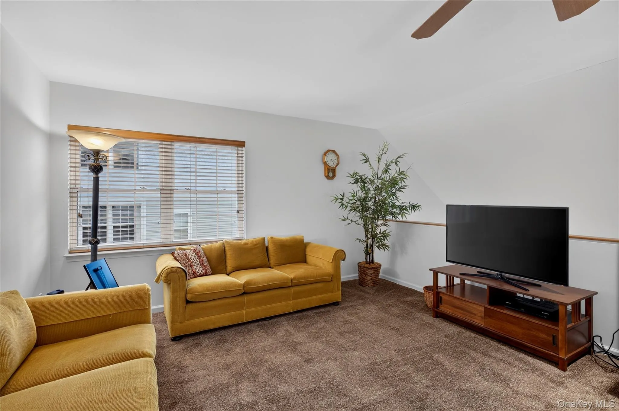 28 Crystal Hill Drive, Haverstraw, NY, 2 Bedrooms Bedrooms, 10 Rooms Rooms,2 BathroomsBathrooms,Residential,For Rent,Crystal Hill,0,1047299 28 Crystal Hill Drive, Haverstraw, NY, 2 Bedrooms Bedrooms, 10 Rooms Rooms,2 BathroomsBathrooms,Residential,For Rent,Crystal Hill,0,1047299