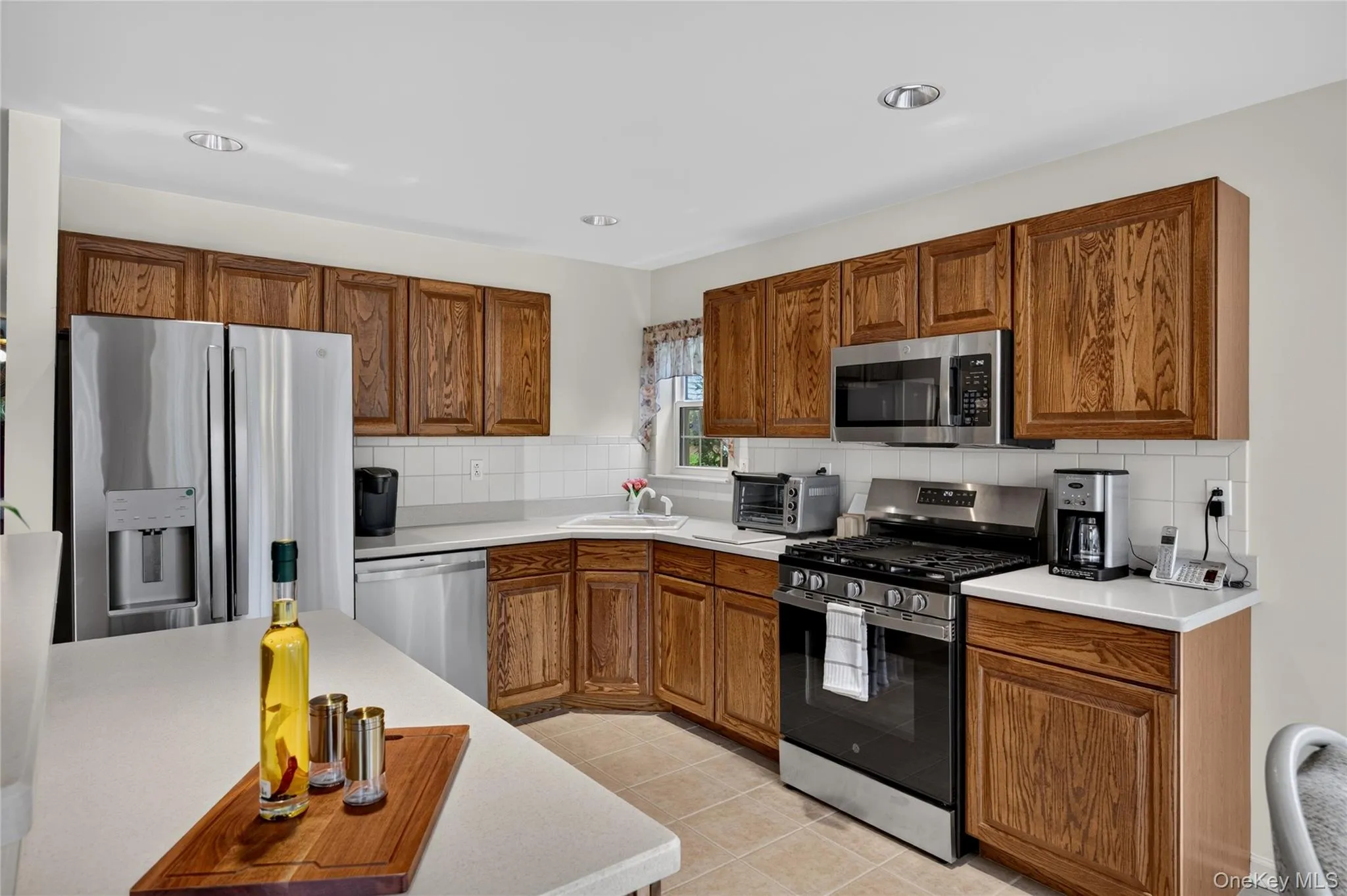 28 Crystal Hill Drive, Haverstraw, NY, 2 Bedrooms Bedrooms, 10 Rooms Rooms,2 BathroomsBathrooms,Residential,For Rent,Crystal Hill,0,1047299 28 Crystal Hill Drive, Haverstraw, NY, 2 Bedrooms Bedrooms, 10 Rooms Rooms,2 BathroomsBathrooms,Residential,For Rent,Crystal Hill,0,1047299