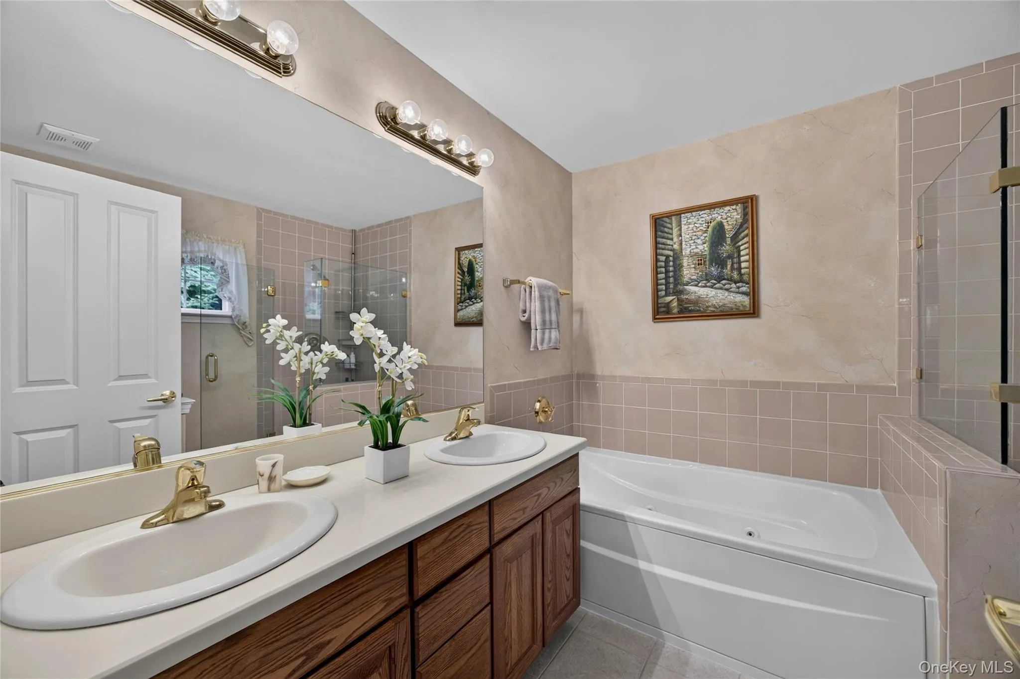 28 Crystal Hill Drive, Haverstraw, NY, 2 Bedrooms Bedrooms, 10 Rooms Rooms,2 BathroomsBathrooms,Residential,For Rent,Crystal Hill,0,1047299 28 Crystal Hill Drive, Haverstraw, NY, 2 Bedrooms Bedrooms, 10 Rooms Rooms,2 BathroomsBathrooms,Residential,For Rent,Crystal Hill,0,1047299