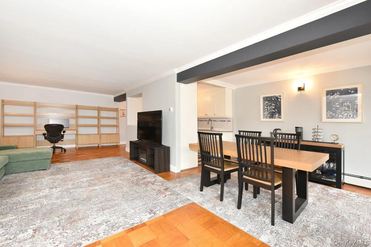 100 Clinton Avenue, Hempstead, NY, 1 Bedroom Bedrooms, 5 Rooms Rooms,1 BathroomBathrooms,Residential,For Rent,Clinton,0,1047303 100 Clinton Avenue, Hempstead, NY, 1 Bedroom Bedrooms, 5 Rooms Rooms,1 BathroomBathrooms,Residential,For Rent,Clinton,0,1047303