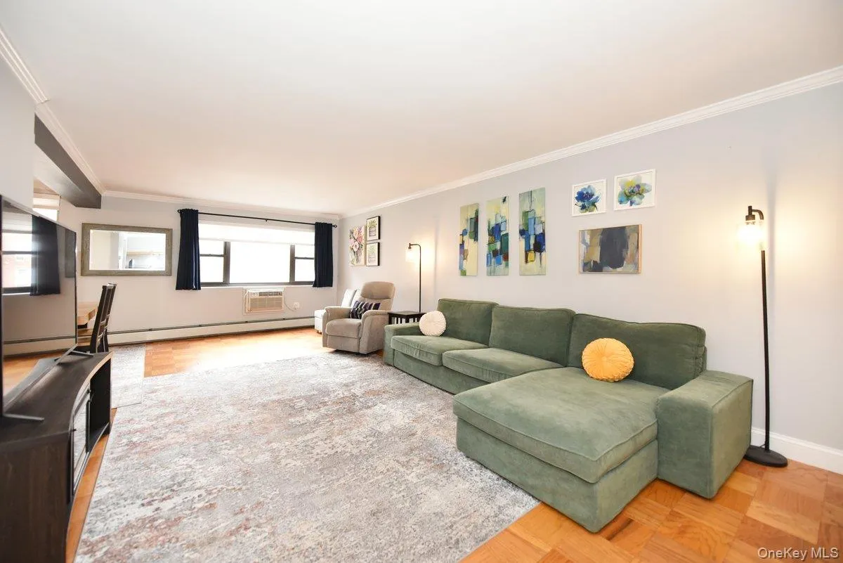 100 Clinton Avenue, Hempstead, NY, 1 Bedroom Bedrooms, 5 Rooms Rooms,1 BathroomBathrooms,Residential,For Rent,Clinton,0,1047303 100 Clinton Avenue, Hempstead, NY, 1 Bedroom Bedrooms, 5 Rooms Rooms,1 BathroomBathrooms,Residential,For Rent,Clinton,0,1047303