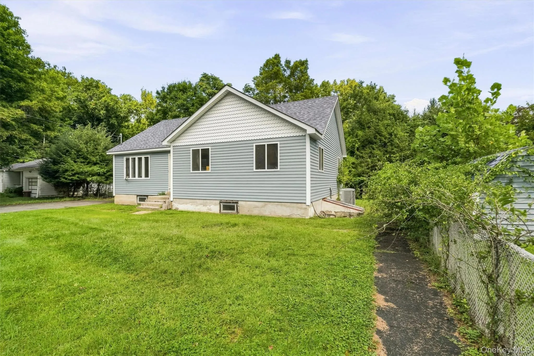 19 Zane Street, Wawarsing, NY, 3 Bedrooms Bedrooms, 5 Rooms Rooms,2 BathroomsBathrooms,Residential,For Rent,Zane,0,1047309 19 Zane Street, Wawarsing, NY, 3 Bedrooms Bedrooms, 5 Rooms Rooms,2 BathroomsBathrooms,Residential,For Rent,Zane,0,1047309