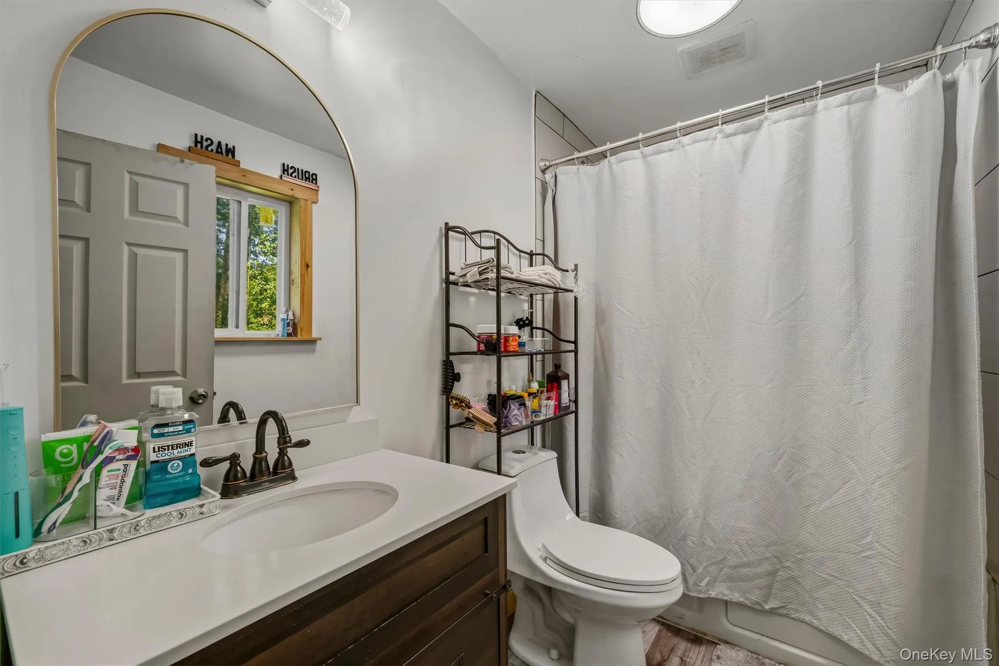 19 Zane Street, Wawarsing, NY, 3 Bedrooms Bedrooms, 5 Rooms Rooms,2 BathroomsBathrooms,Residential,For Rent,Zane,0,1047309 19 Zane Street, Wawarsing, NY, 3 Bedrooms Bedrooms, 5 Rooms Rooms,2 BathroomsBathrooms,Residential,For Rent,Zane,0,1047309