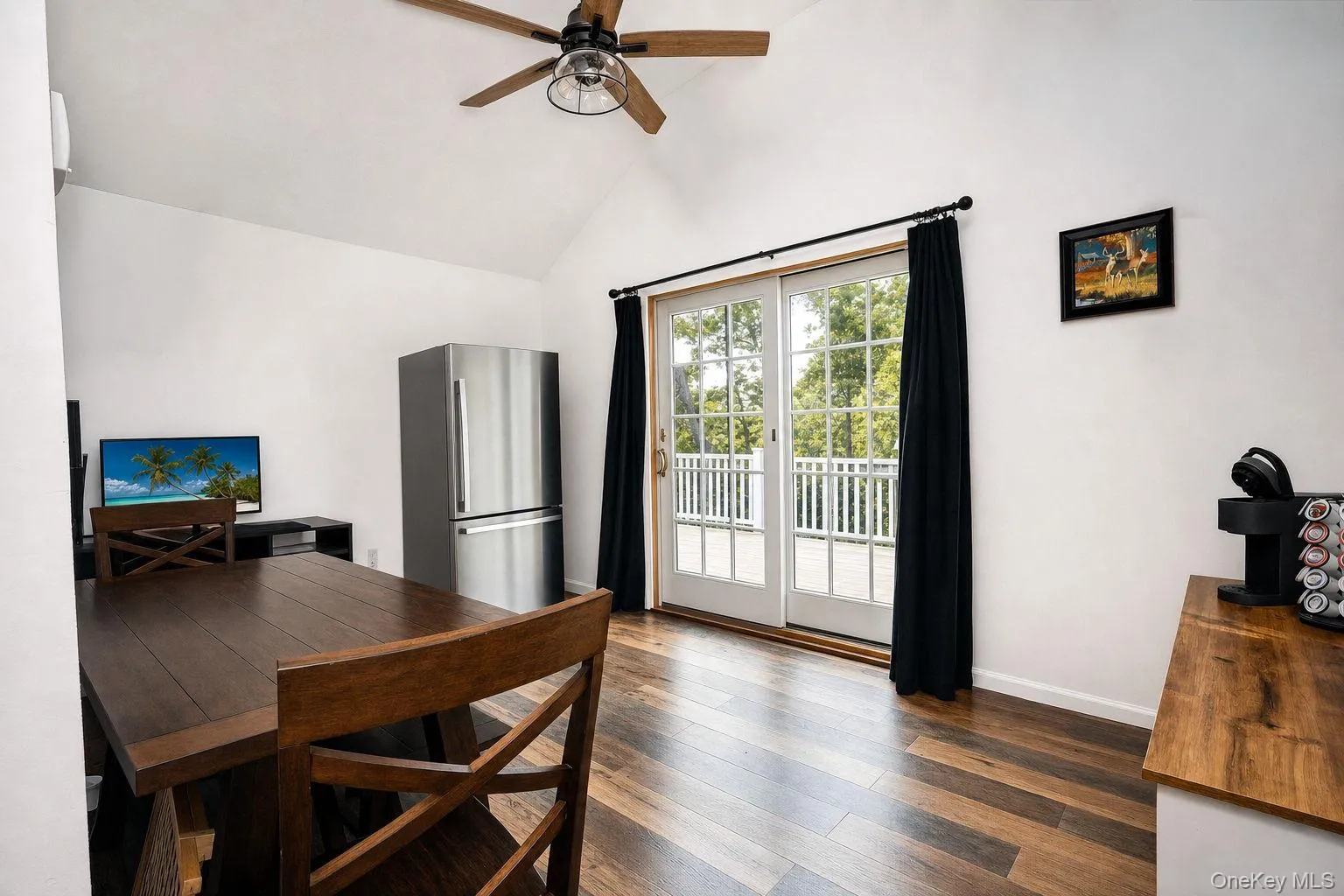 This rooms allows for a flexible floor plan This rooms allows for a flexible floor plan