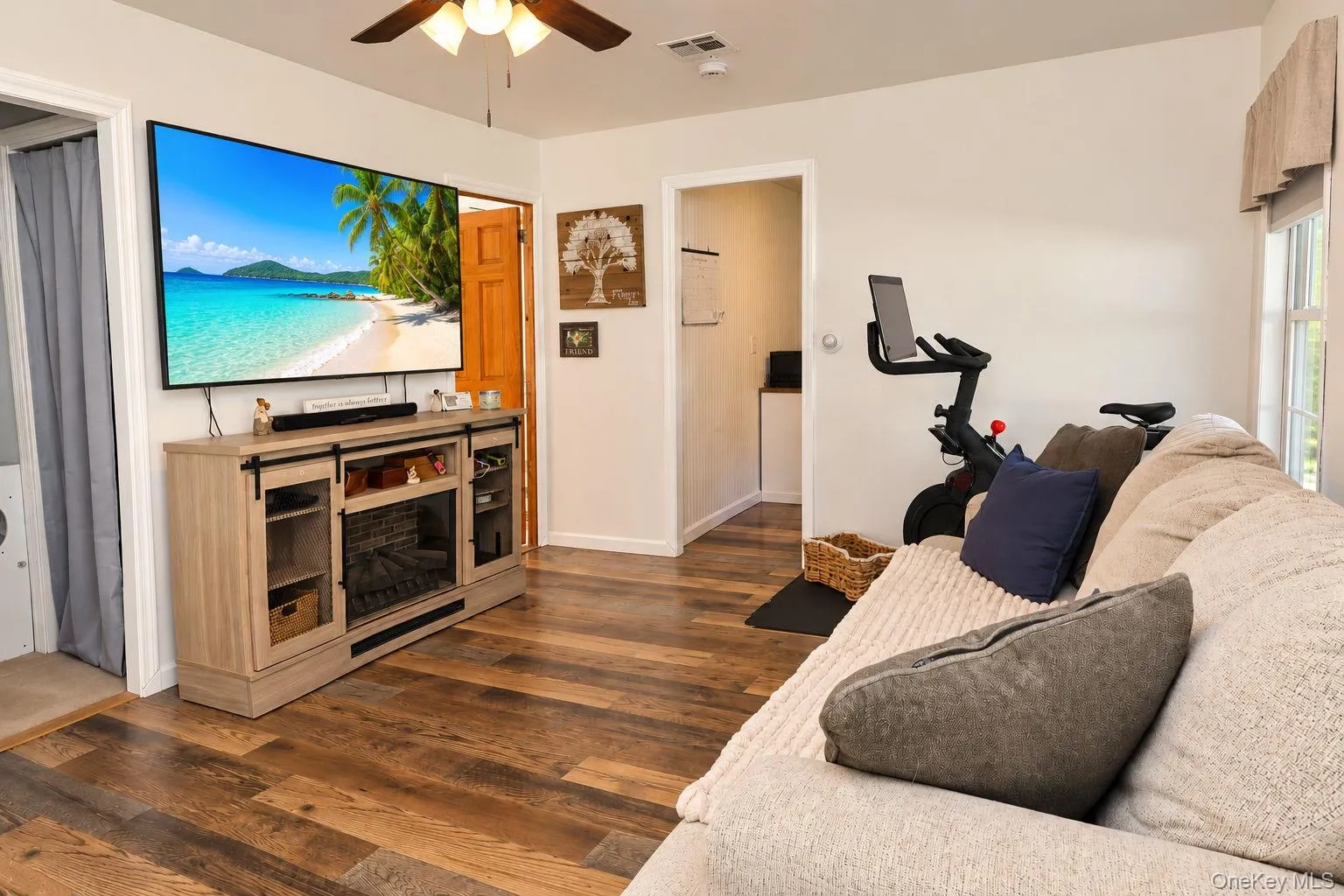 36 Paradise Trail, Monroe, NY, 1 Bedroom Bedrooms, 5 Rooms Rooms,1 BathroomBathrooms,Residential,For Rent,Paradise,0,1047310 36 Paradise Trail, Monroe, NY, 1 Bedroom Bedrooms, 5 Rooms Rooms,1 BathroomBathrooms,Residential,For Rent,Paradise,0,1047310