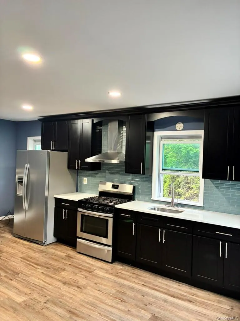 93 Howells Road, Islip, NY, 3 Bedrooms Bedrooms, 5 Rooms Rooms,1 BathroomBathrooms,Residential Lease,For Rent,Howells,0,1047313 93 Howells Road, Islip, NY, 3 Bedrooms Bedrooms, 5 Rooms Rooms,1 BathroomBathrooms,Residential Lease,For Rent,Howells,0,1047313