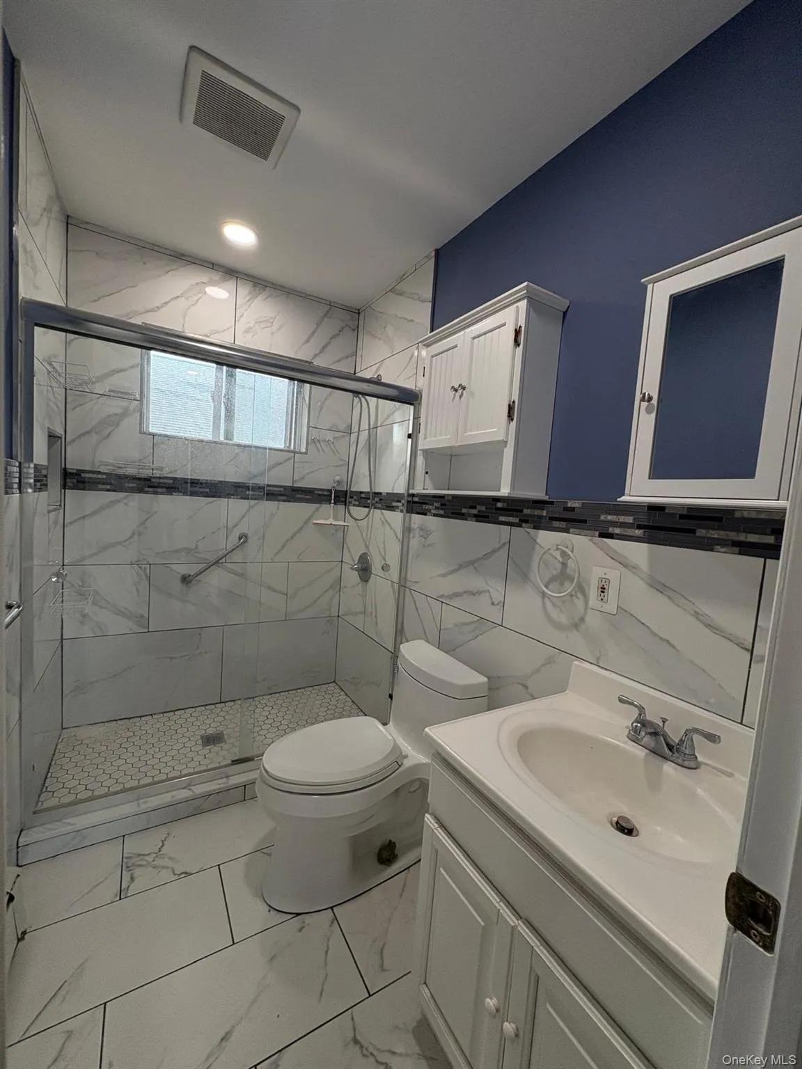 93 Howells Road, Islip, NY, 3 Bedrooms Bedrooms, 5 Rooms Rooms,1 BathroomBathrooms,Residential Lease,For Rent,Howells,0,1047313 93 Howells Road, Islip, NY, 3 Bedrooms Bedrooms, 5 Rooms Rooms,1 BathroomBathrooms,Residential Lease,For Rent,Howells,0,1047313