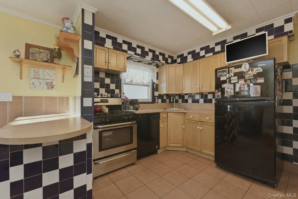 99 Virginia Avenue, Long Beach, NY, 3 Bedrooms Bedrooms, 6 Rooms Rooms,2 BathroomsBathrooms,Residential,For Rent,Virginia,0,1047315 99 Virginia Avenue, Long Beach, NY, 3 Bedrooms Bedrooms, 6 Rooms Rooms,2 BathroomsBathrooms,Residential,For Rent,Virginia,0,1047315