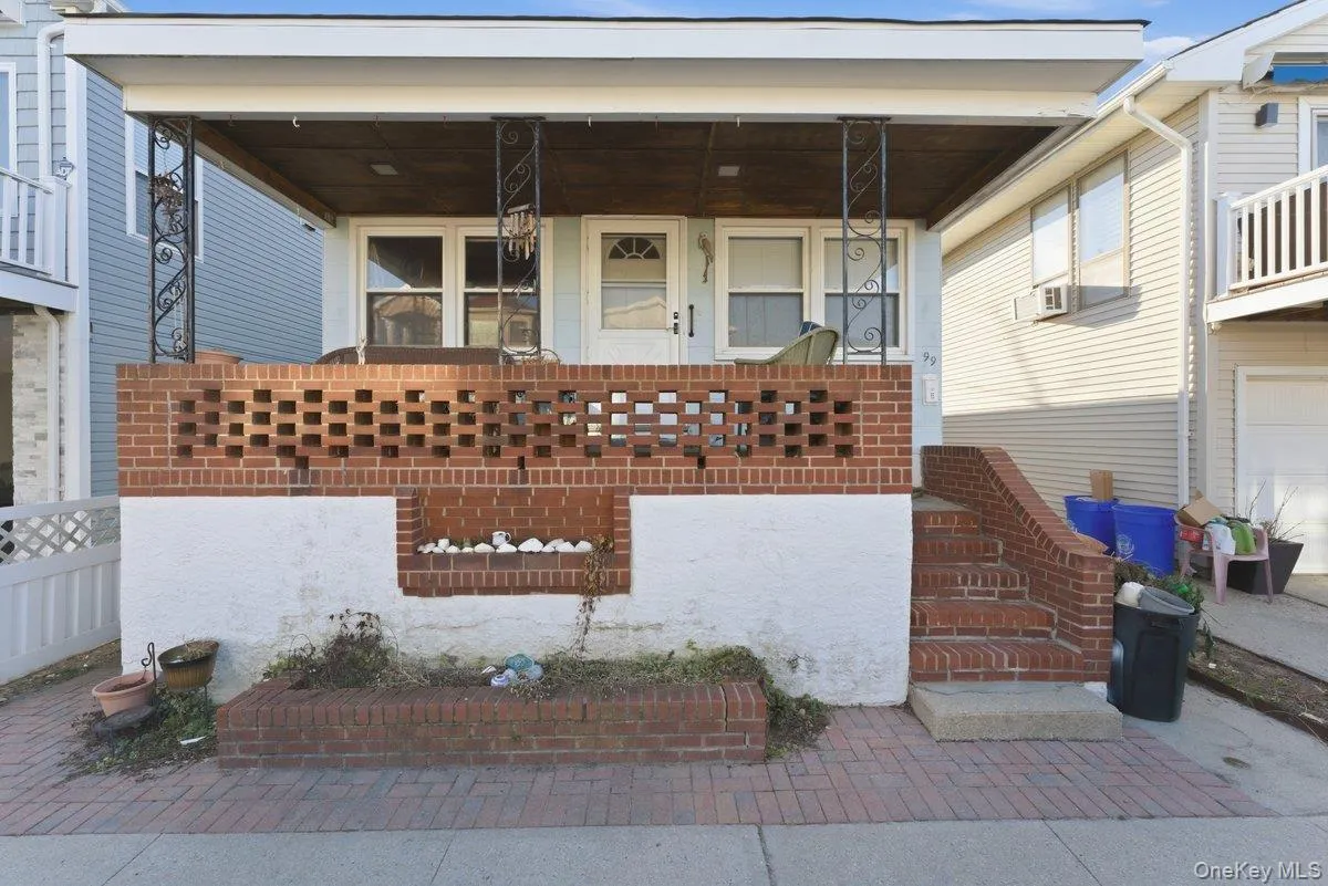 99 Virginia Avenue, Long Beach, NY, 3 Bedrooms Bedrooms, 6 Rooms Rooms,2 BathroomsBathrooms,Residential,For Rent,Virginia,0,1047315 99 Virginia Avenue, Long Beach, NY, 3 Bedrooms Bedrooms, 6 Rooms Rooms,2 BathroomsBathrooms,Residential,For Rent,Virginia,0,1047315