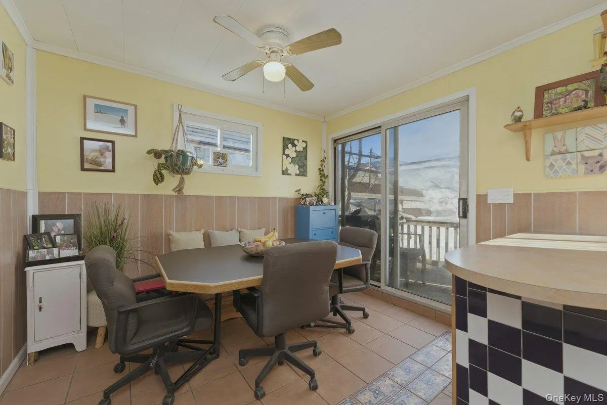 99 Virginia Avenue, Long Beach, NY, 3 Bedrooms Bedrooms, 6 Rooms Rooms,2 BathroomsBathrooms,Residential,For Rent,Virginia,0,1047315 99 Virginia Avenue, Long Beach, NY, 3 Bedrooms Bedrooms, 6 Rooms Rooms,2 BathroomsBathrooms,Residential,For Rent,Virginia,0,1047315