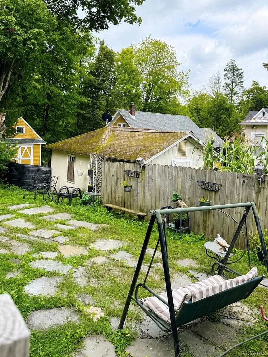 49 Dwyer Avenue, Liberty, NY, 4 Bedrooms Bedrooms, 11 Rooms Rooms,2 BathroomsBathrooms,Residential,For Rent,Dwyer,0,1047319 49 Dwyer Avenue, Liberty, NY, 4 Bedrooms Bedrooms, 11 Rooms Rooms,2 BathroomsBathrooms,Residential,For Rent,Dwyer,0,1047319