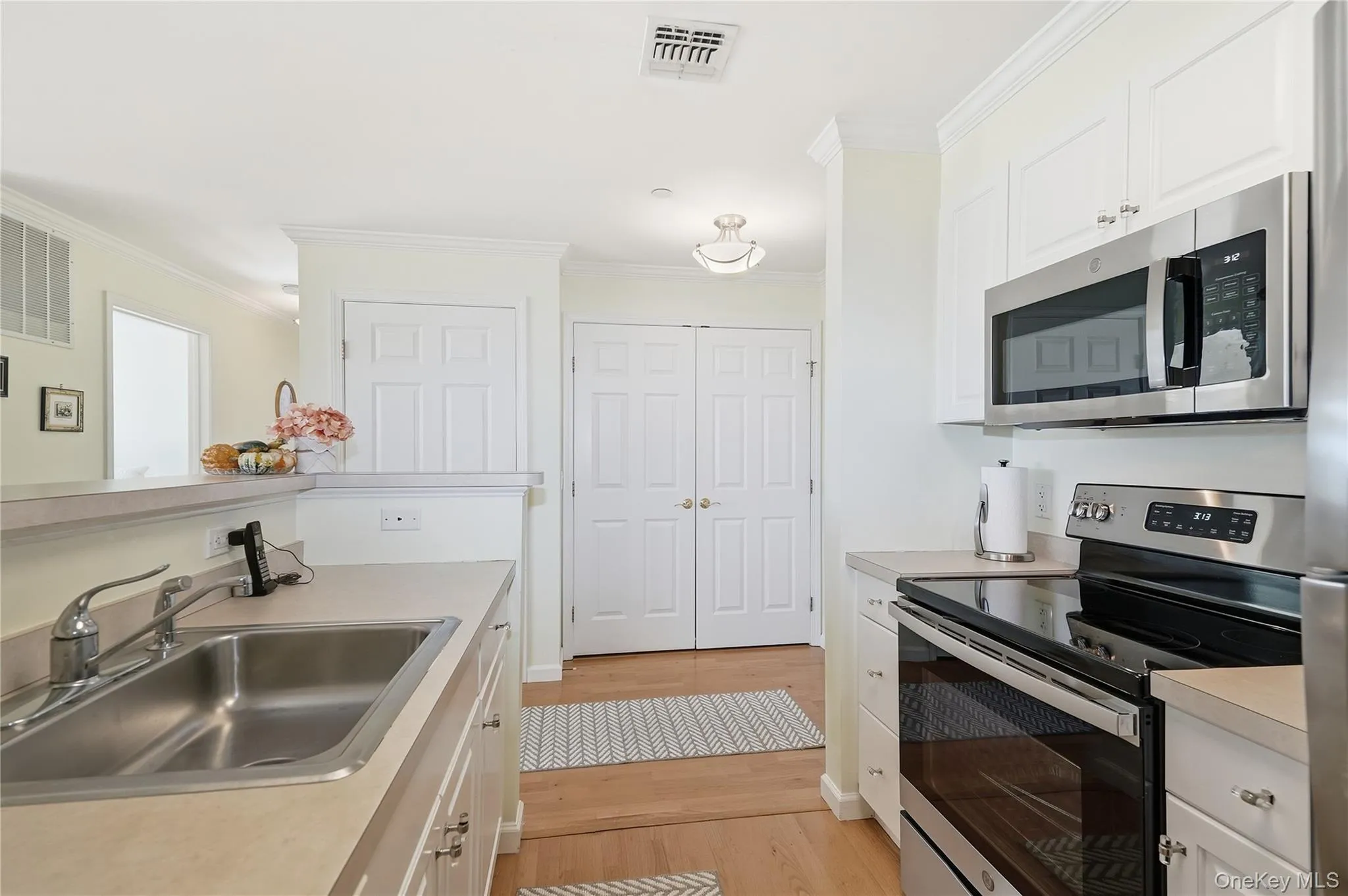 300 Woodcrest Lane, Mount Kisco, NY, 2 Bedrooms Bedrooms, 6 Rooms Rooms,2 BathroomsBathrooms,Residential,For Rent,Woodcrest,0,1047320 300 Woodcrest Lane, Mount Kisco, NY, 2 Bedrooms Bedrooms, 6 Rooms Rooms,2 BathroomsBathrooms,Residential,For Rent,Woodcrest,0,1047320