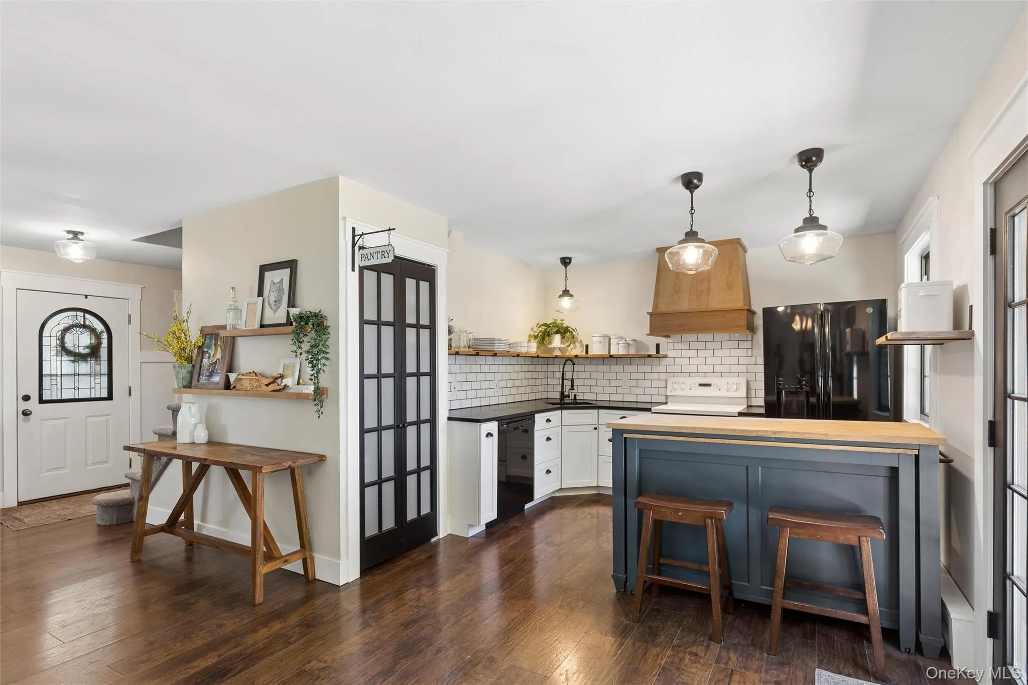 26 Avenue D, Islip, NY, 4 Bedrooms Bedrooms, 8 Rooms Rooms,2 BathroomsBathrooms,Residential,For Rent,Avenue D,0,1047322 26 Avenue D, Islip, NY, 4 Bedrooms Bedrooms, 8 Rooms Rooms,2 BathroomsBathrooms,Residential,For Rent,Avenue D,0,1047322