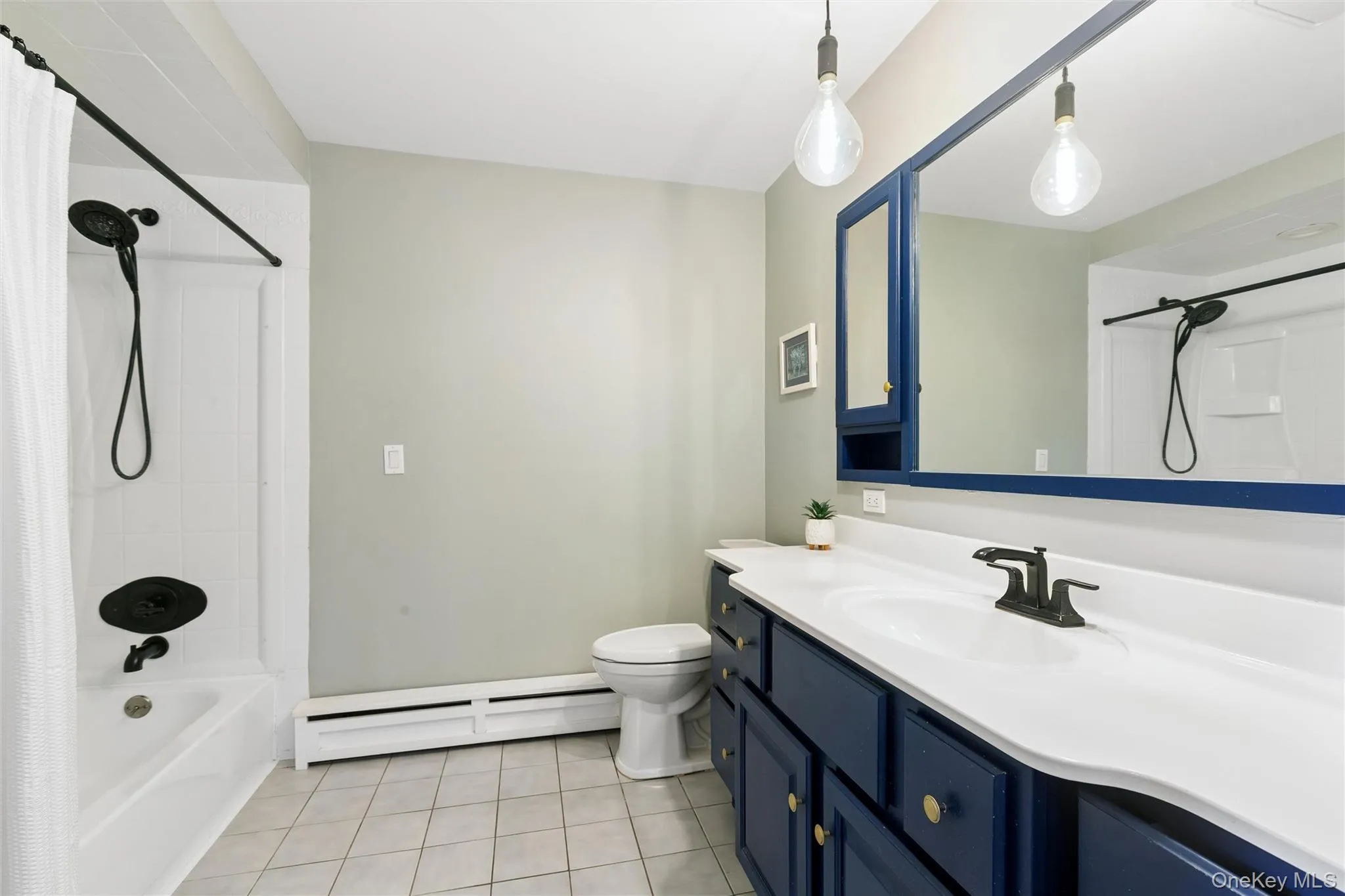 26 Avenue D, Islip, NY, 4 Bedrooms Bedrooms, 8 Rooms Rooms,2 BathroomsBathrooms,Residential,For Rent,Avenue D,0,1047322 26 Avenue D, Islip, NY, 4 Bedrooms Bedrooms, 8 Rooms Rooms,2 BathroomsBathrooms,Residential,For Rent,Avenue D,0,1047322