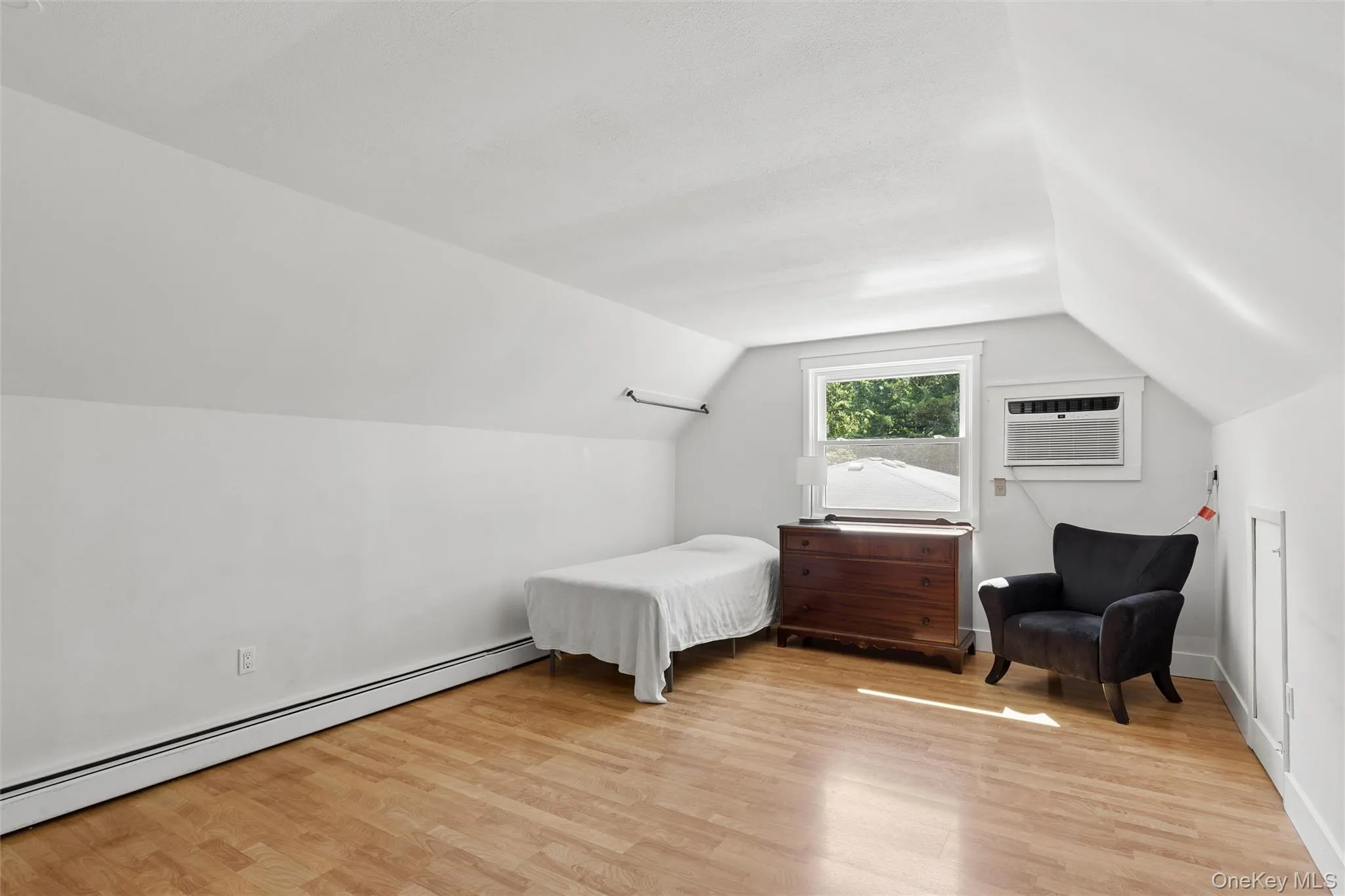 26 Avenue D, Islip, NY, 4 Bedrooms Bedrooms, 8 Rooms Rooms,2 BathroomsBathrooms,Residential,For Rent,Avenue D,0,1047322 26 Avenue D, Islip, NY, 4 Bedrooms Bedrooms, 8 Rooms Rooms,2 BathroomsBathrooms,Residential,For Rent,Avenue D,0,1047322