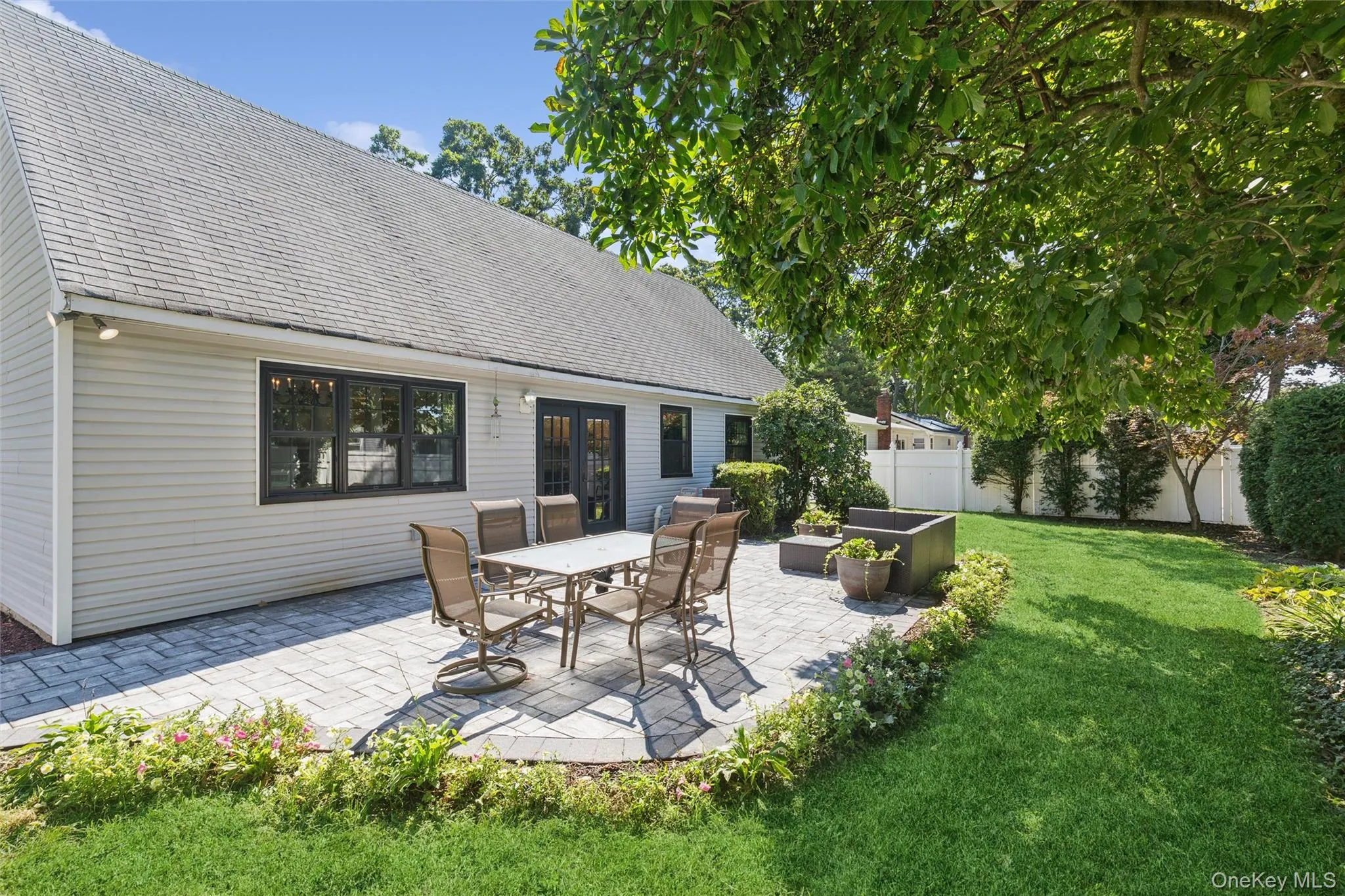 26 Avenue D, Islip, NY, 4 Bedrooms Bedrooms, 8 Rooms Rooms,2 BathroomsBathrooms,Residential,For Rent,Avenue D,0,1047322 26 Avenue D, Islip, NY, 4 Bedrooms Bedrooms, 8 Rooms Rooms,2 BathroomsBathrooms,Residential,For Rent,Avenue D,0,1047322