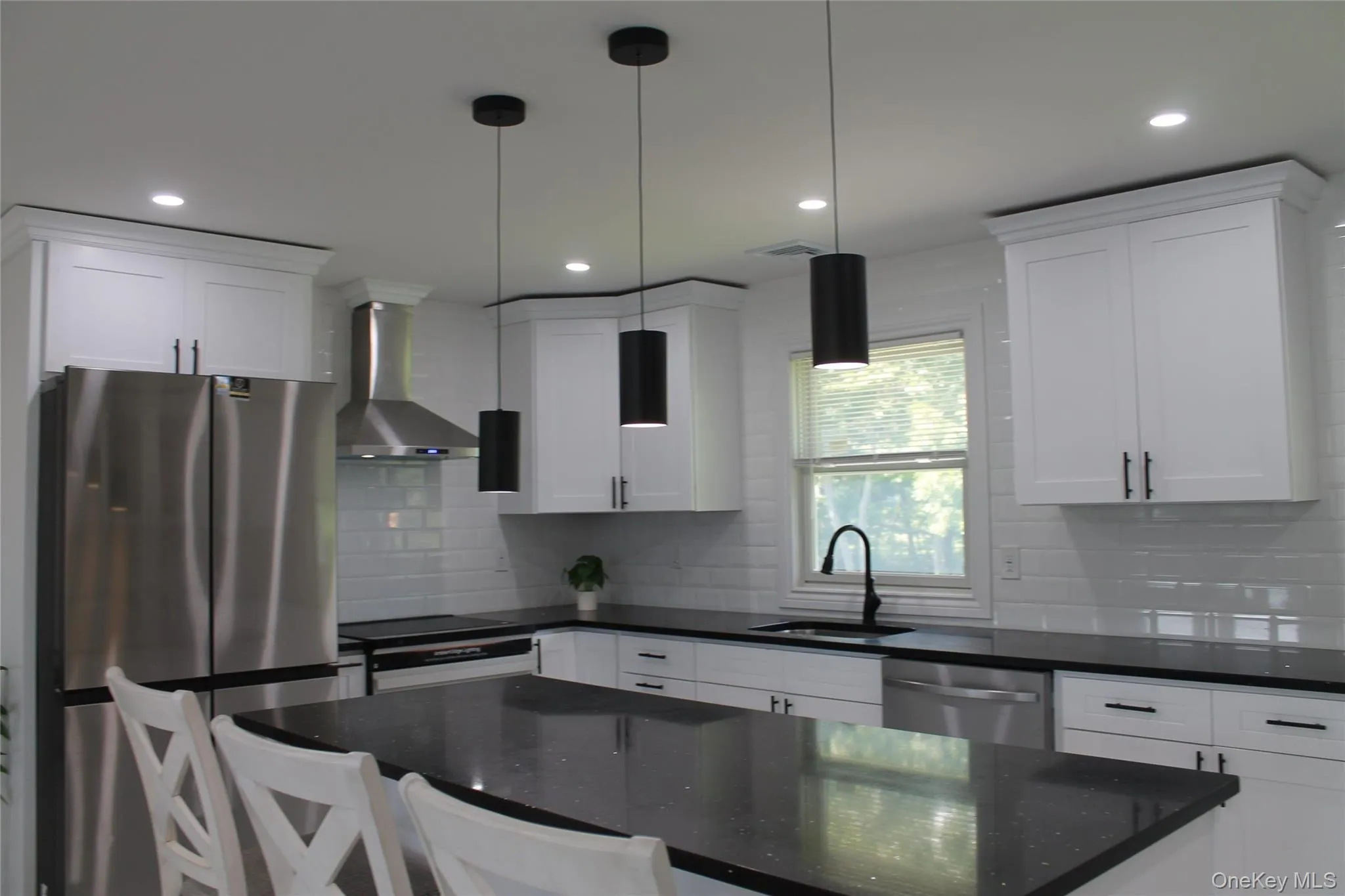 529 Spur Drive, Islip, NY, 6 Bedrooms Bedrooms, 9 Rooms Rooms,3 BathroomsBathrooms,Residential,For Rent,Spur,0,1047326 529 Spur Drive, Islip, NY, 6 Bedrooms Bedrooms, 9 Rooms Rooms,3 BathroomsBathrooms,Residential,For Rent,Spur,0,1047326