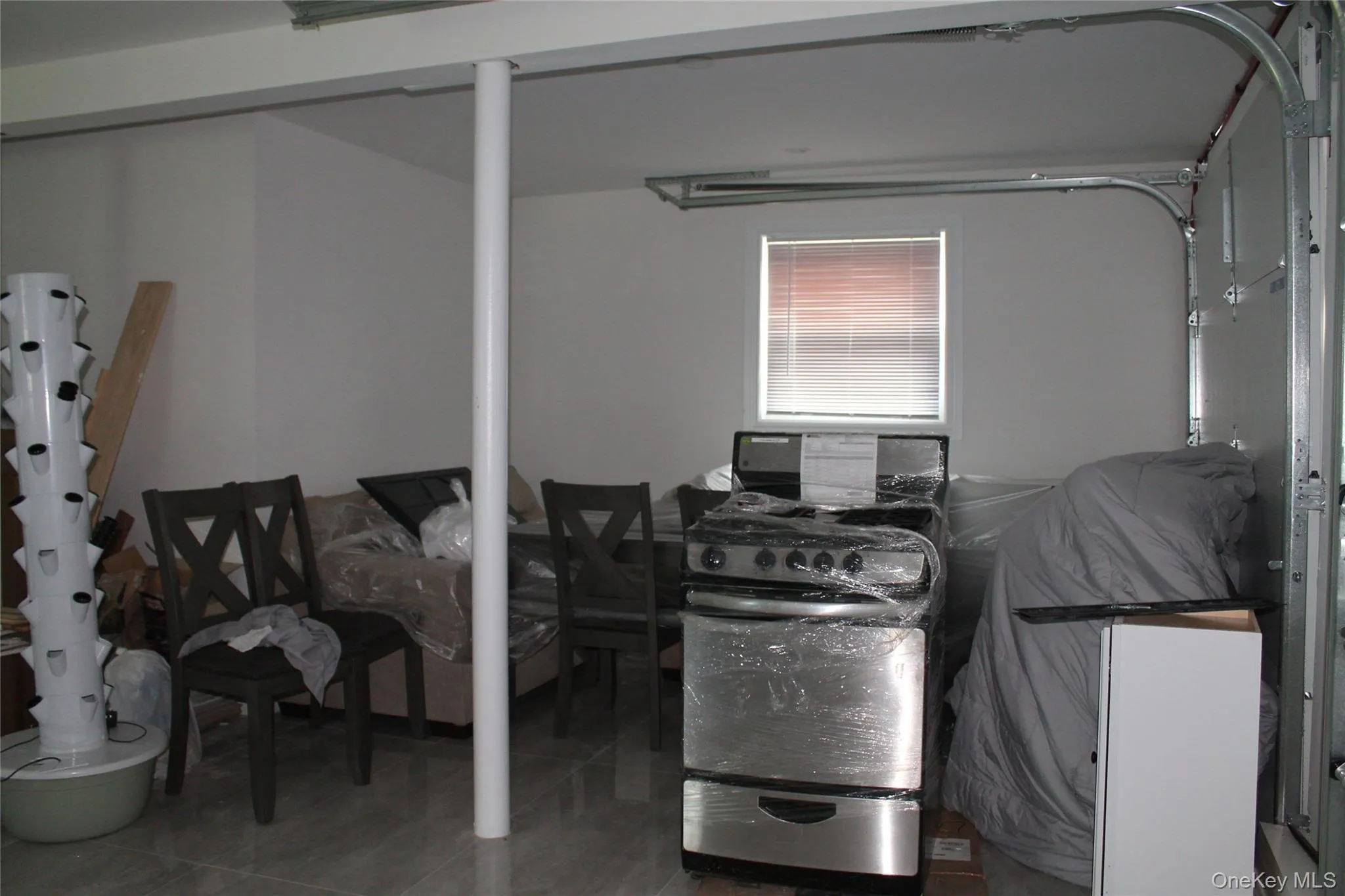 529 Spur Drive, Islip, NY, 6 Bedrooms Bedrooms, 9 Rooms Rooms,3 BathroomsBathrooms,Residential,For Rent,Spur,0,1047326 529 Spur Drive, Islip, NY, 6 Bedrooms Bedrooms, 9 Rooms Rooms,3 BathroomsBathrooms,Residential,For Rent,Spur,0,1047326