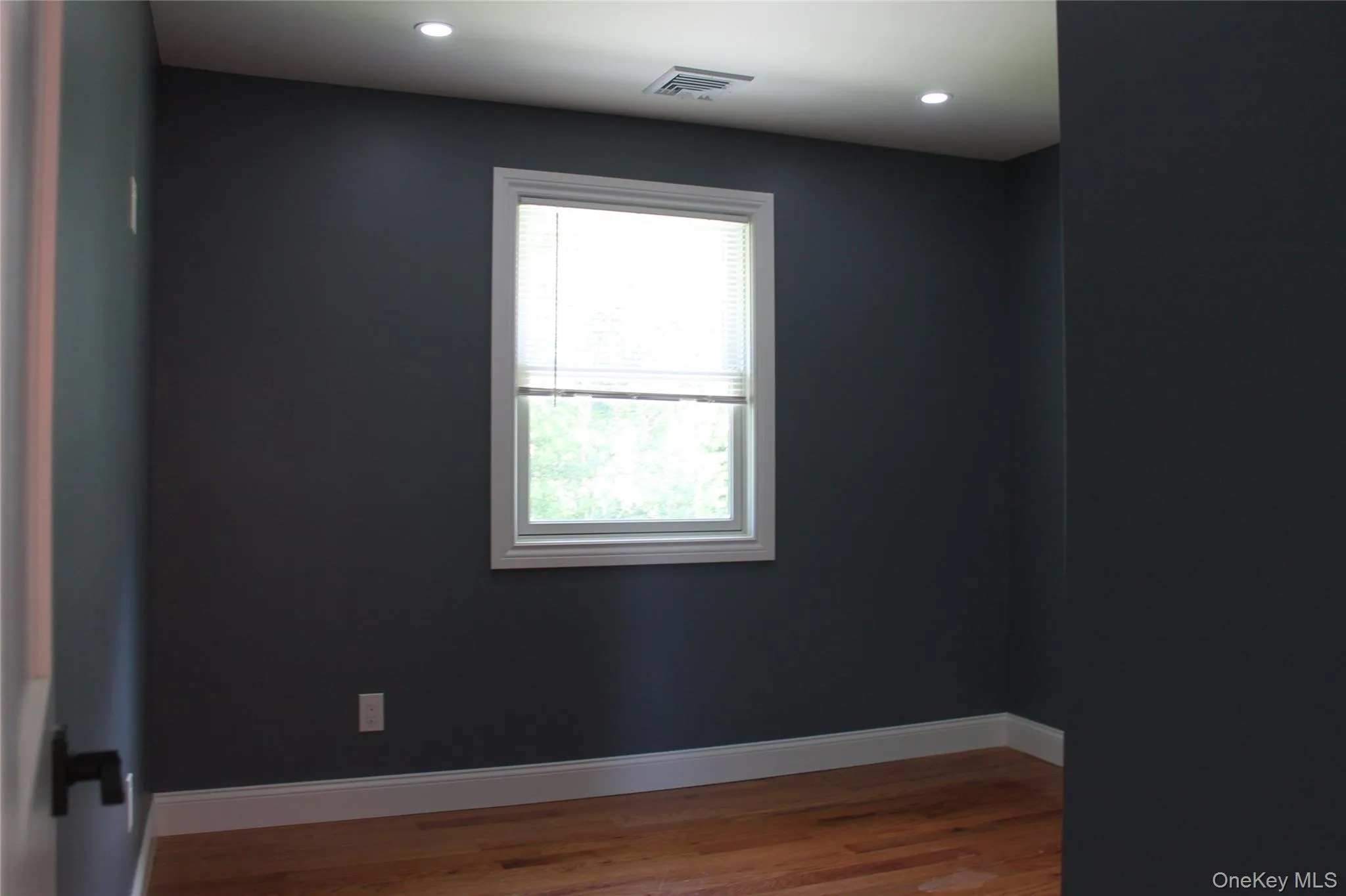 529 Spur Drive, Islip, NY, 6 Bedrooms Bedrooms, 9 Rooms Rooms,3 BathroomsBathrooms,Residential,For Rent,Spur,0,1047326 529 Spur Drive, Islip, NY, 6 Bedrooms Bedrooms, 9 Rooms Rooms,3 BathroomsBathrooms,Residential,For Rent,Spur,0,1047326