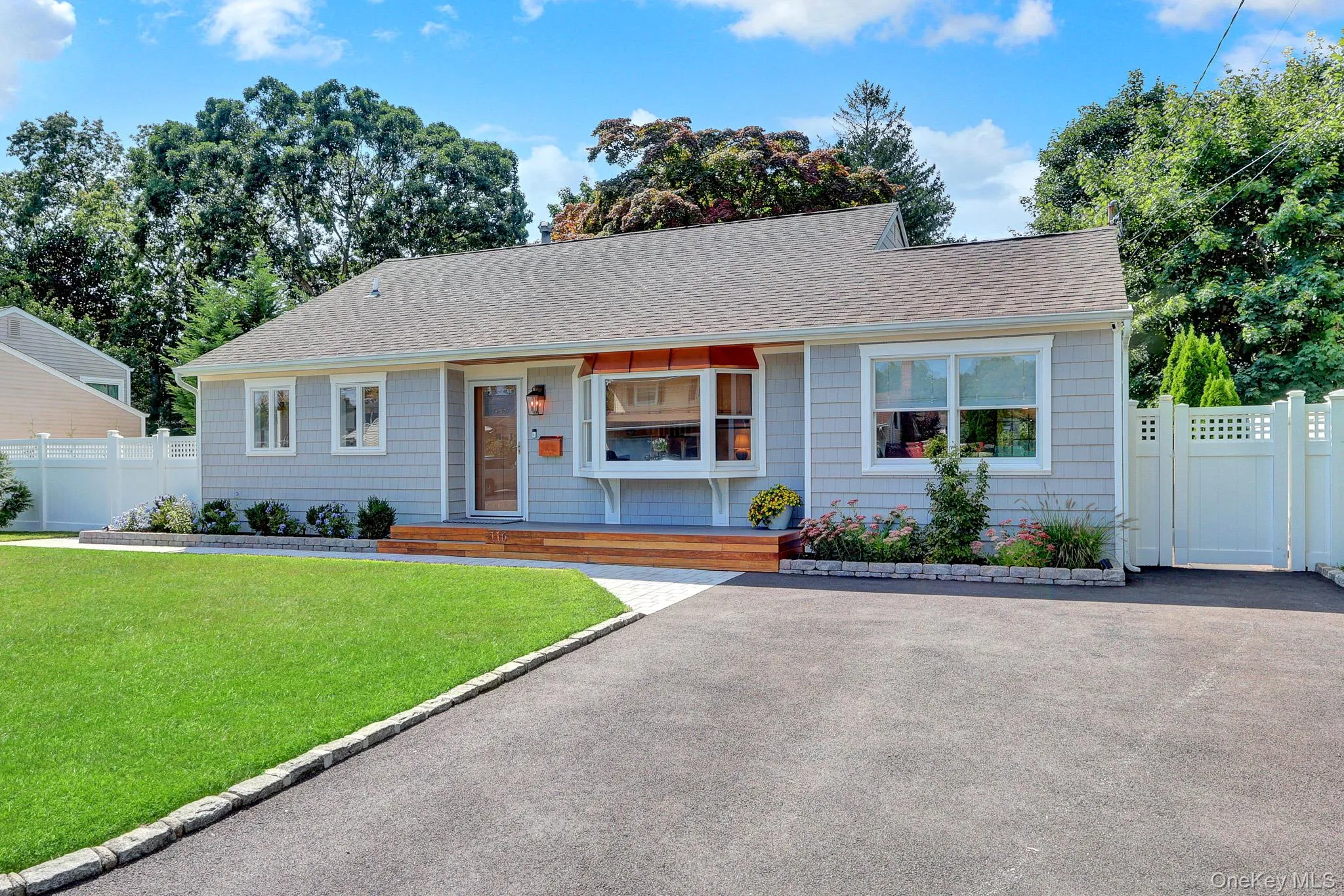 116 Washington Avenue, Islip, NY, 3 Bedrooms Bedrooms, 8 Rooms Rooms,2 BathroomsBathrooms,Residential,For Rent,Washington,0,1047335 116 Washington Avenue, Islip, NY, 3 Bedrooms Bedrooms, 8 Rooms Rooms,2 BathroomsBathrooms,Residential,For Rent,Washington,0,1047335