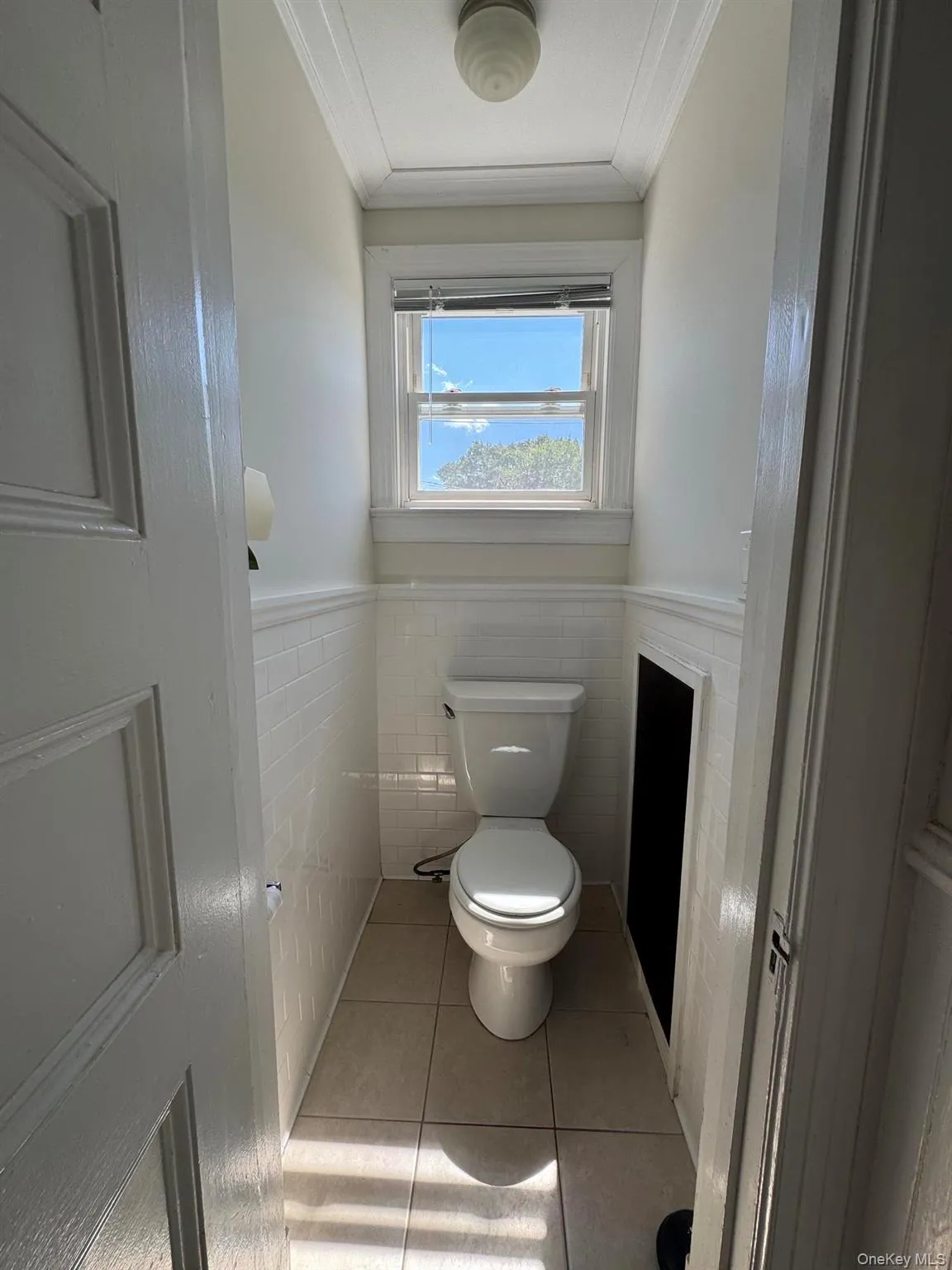 separate room for the commode separate room for the commode