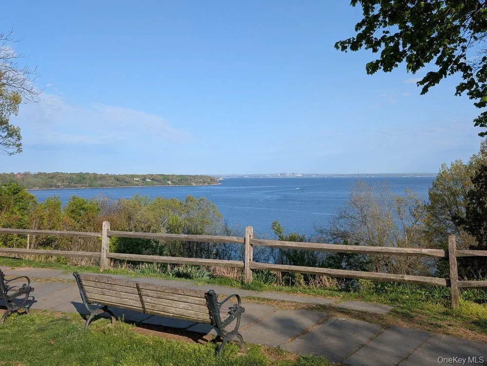Sea Cliff view Sea Cliff view