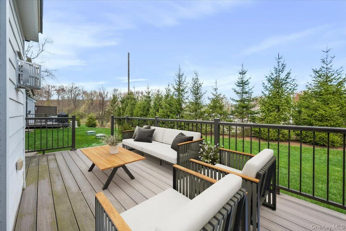 50 Spring Meadow Court, Somers, NY, 3 Bedrooms Bedrooms, 7 Rooms Rooms,2 BathroomsBathrooms,Residential,For Rent,Spring Meadow,0,1047337 50 Spring Meadow Court, Somers, NY, 3 Bedrooms Bedrooms, 7 Rooms Rooms,2 BathroomsBathrooms,Residential,For Rent,Spring Meadow,0,1047337
