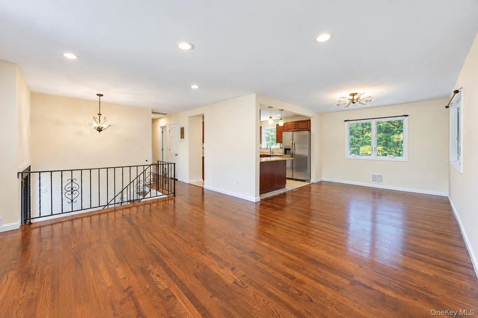 201 Smithtown Polk Boulevard, Brookhaven, NY, 5 Bedrooms Bedrooms, 8 Rooms Rooms,2 BathroomsBathrooms,Residential,For Rent,Smithtown Polk,0,1047339 201 Smithtown Polk Boulevard, Brookhaven, NY, 5 Bedrooms Bedrooms, 8 Rooms Rooms,2 BathroomsBathrooms,Residential,For Rent,Smithtown Polk,0,1047339