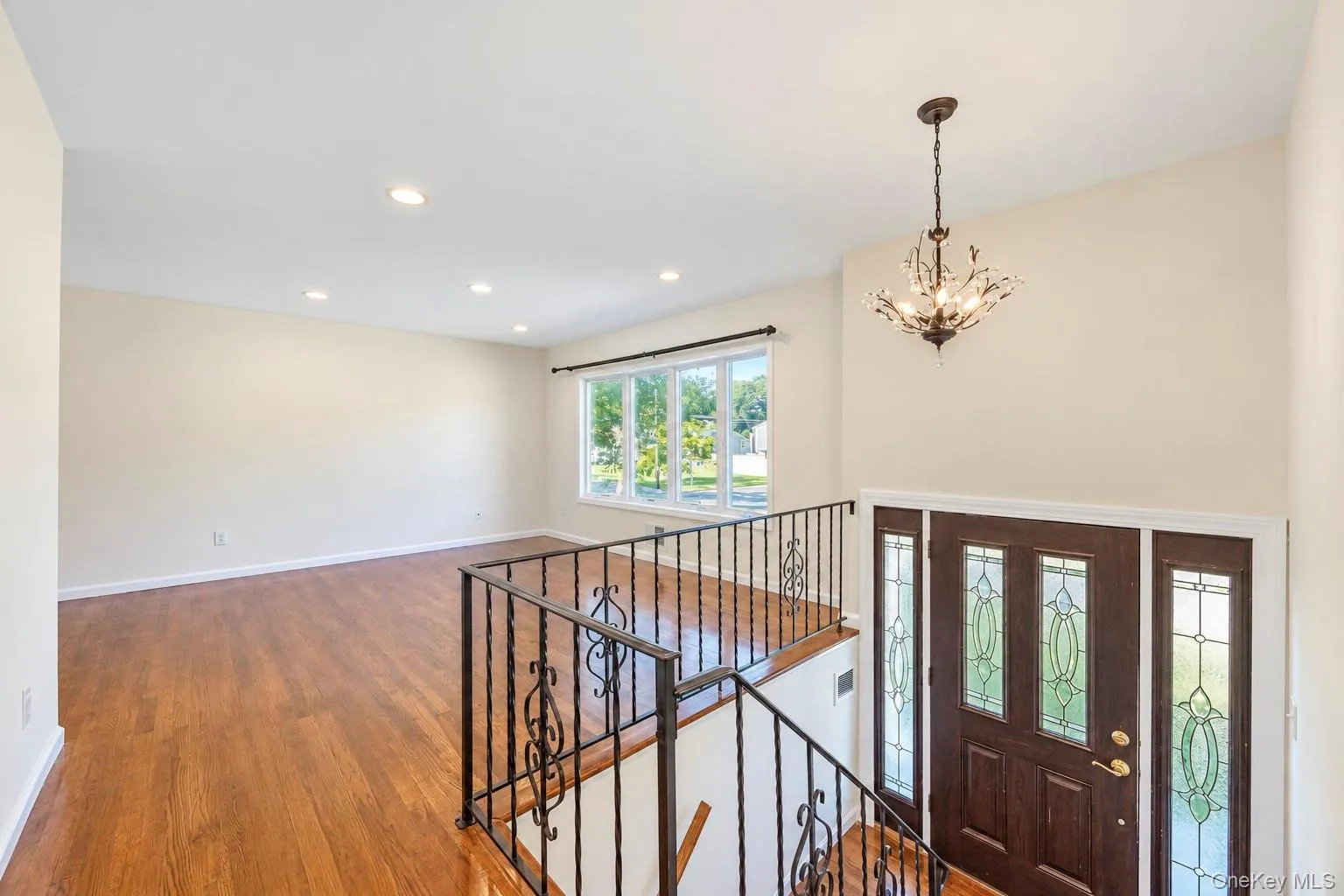 201 Smithtown Polk Boulevard, Brookhaven, NY, 5 Bedrooms Bedrooms, 8 Rooms Rooms,2 BathroomsBathrooms,Residential,For Rent,Smithtown Polk,0,1047339 201 Smithtown Polk Boulevard, Brookhaven, NY, 5 Bedrooms Bedrooms, 8 Rooms Rooms,2 BathroomsBathrooms,Residential,For Rent,Smithtown Polk,0,1047339