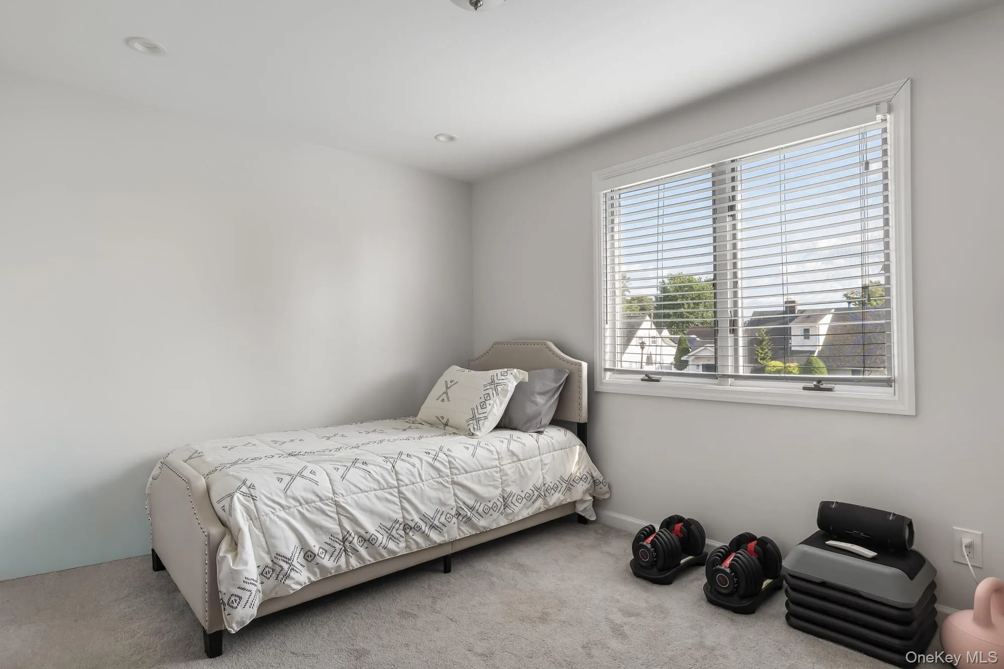 35 Magpie Lane, Hempstead, NY, 5 Bedrooms Bedrooms, 9 Rooms Rooms,2 BathroomsBathrooms,Residential,For Rent,Magpie,0,1047344 35 Magpie Lane, Hempstead, NY, 5 Bedrooms Bedrooms, 9 Rooms Rooms,2 BathroomsBathrooms,Residential,For Rent,Magpie,0,1047344