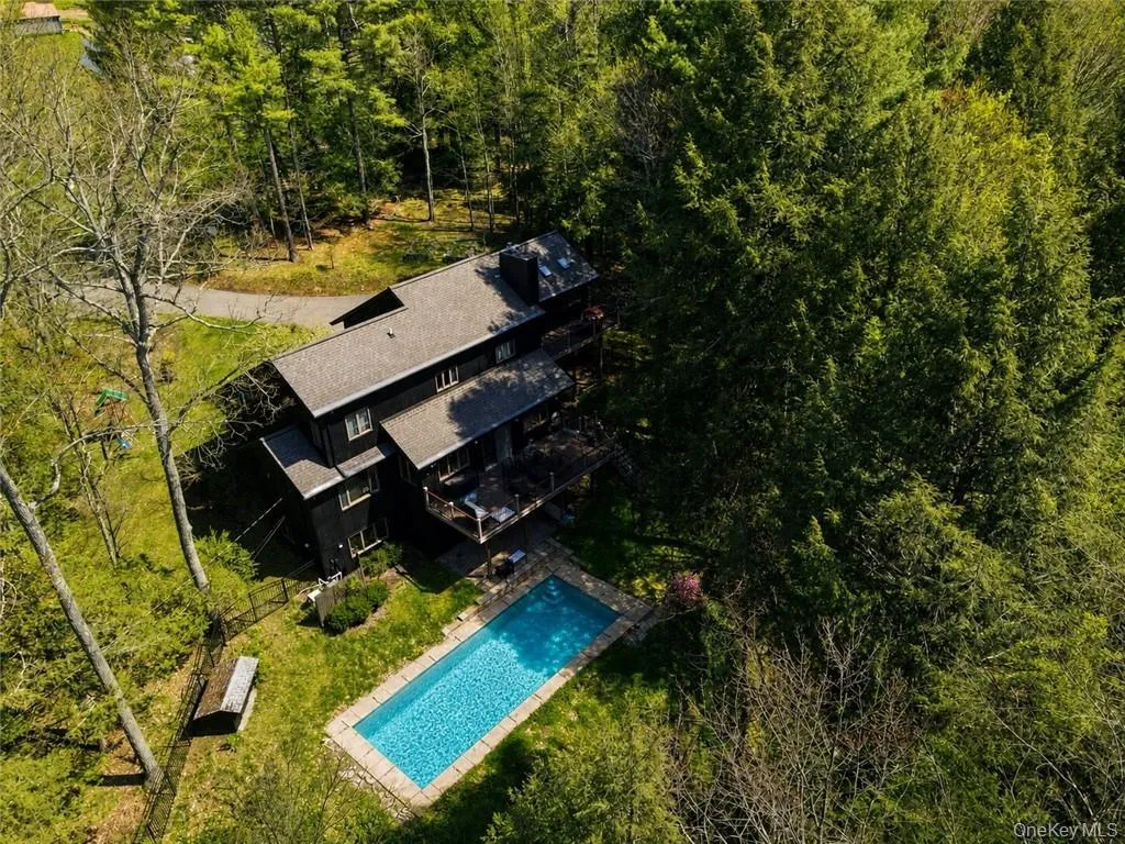 212 Meeker Road, Vestal, NY, 4 Bedrooms Bedrooms, 8 Rooms Rooms,3 BathroomsBathrooms,Residential,For Rent,Meeker,0,1047346 212 Meeker Road, Vestal, NY, 4 Bedrooms Bedrooms, 8 Rooms Rooms,3 BathroomsBathrooms,Residential,For Rent,Meeker,0,1047346