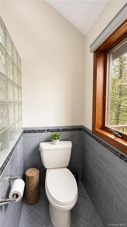 212 Meeker Road, Vestal, NY, 4 Bedrooms Bedrooms, 8 Rooms Rooms,3 BathroomsBathrooms,Residential,For Rent,Meeker,0,1047346 212 Meeker Road, Vestal, NY, 4 Bedrooms Bedrooms, 8 Rooms Rooms,3 BathroomsBathrooms,Residential,For Rent,Meeker,0,1047346
